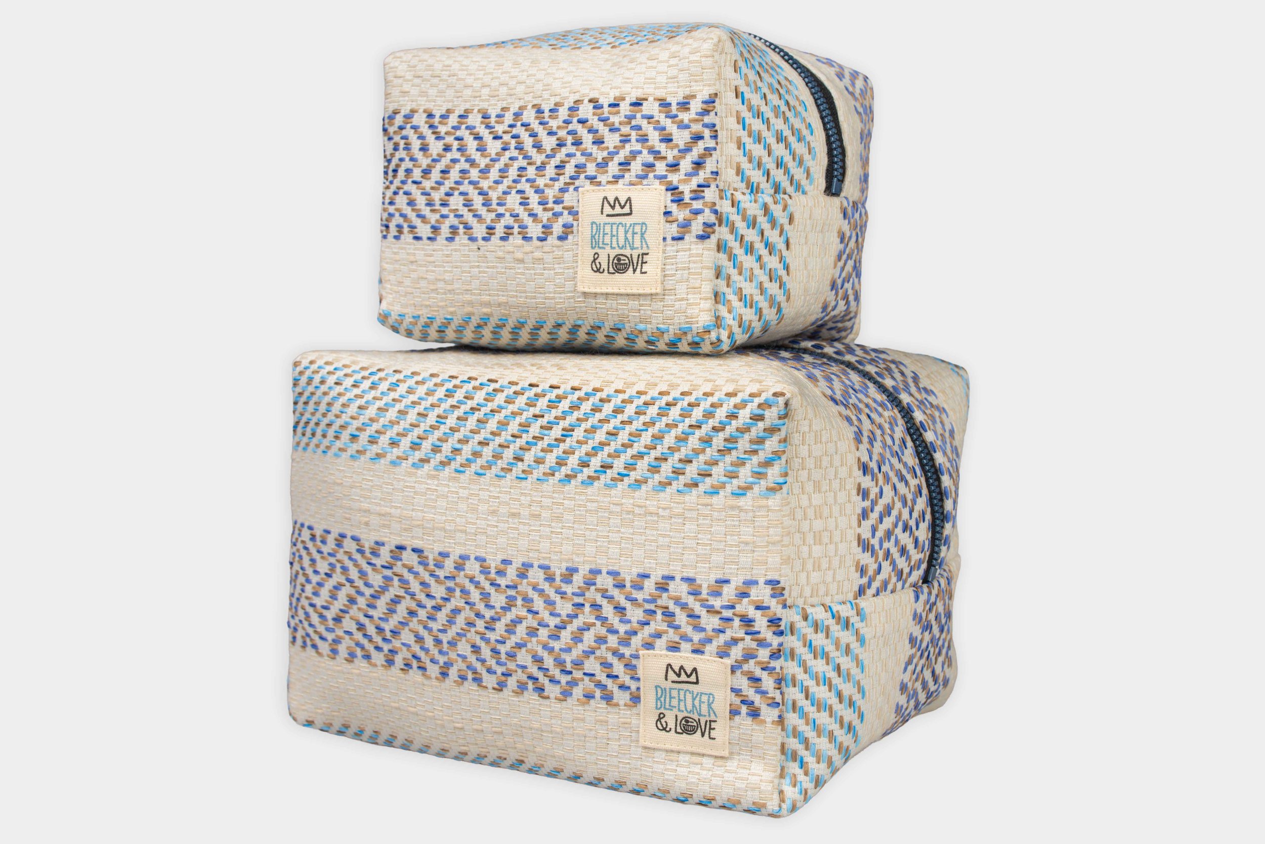 CAPRAIA pouch.jpg