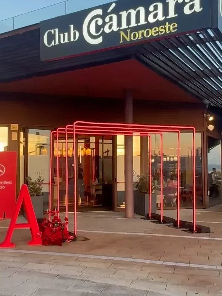 Así lució la presentación del nuevo Mercedes-Benz CLA en @camarotecoruna @clubcamaranoroeste ❤️ 👉🏻que tu próximo evento sea un éxito empieza por Camarote😉