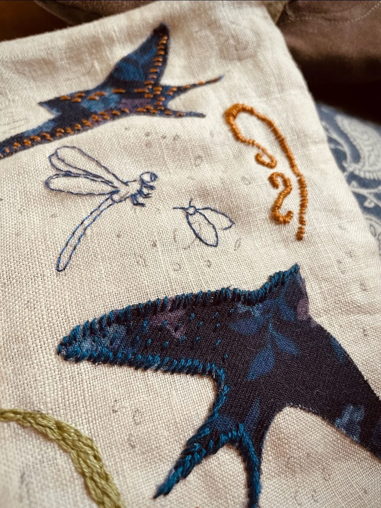 The swallows are back again swooping overhead scoping out potential nest sites. The distances they travel as part of their migration are pretty amazing so it&rsquo;s always lovely to see them and watch as they set to work on making a home here for th