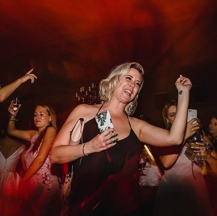 &ldquo;@cincomagicband played at our wedding and were amazing! They absolutely smashed it, playing our requests and really feeling the vibe! Could not recommend the whole band more - all so lovely.&rdquo; Issie &amp; Bernie got hitched at @grittleton