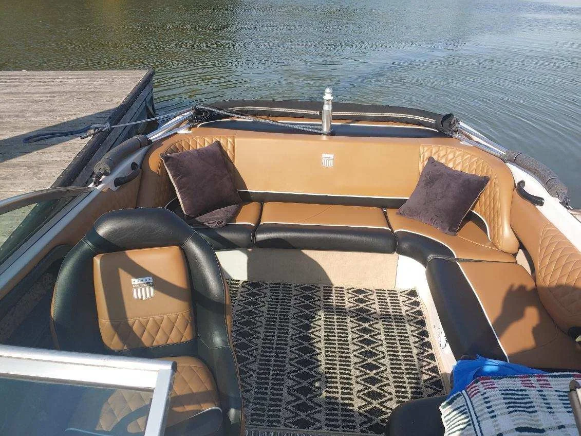 BROWN MASTERCRAFT.4.jpg