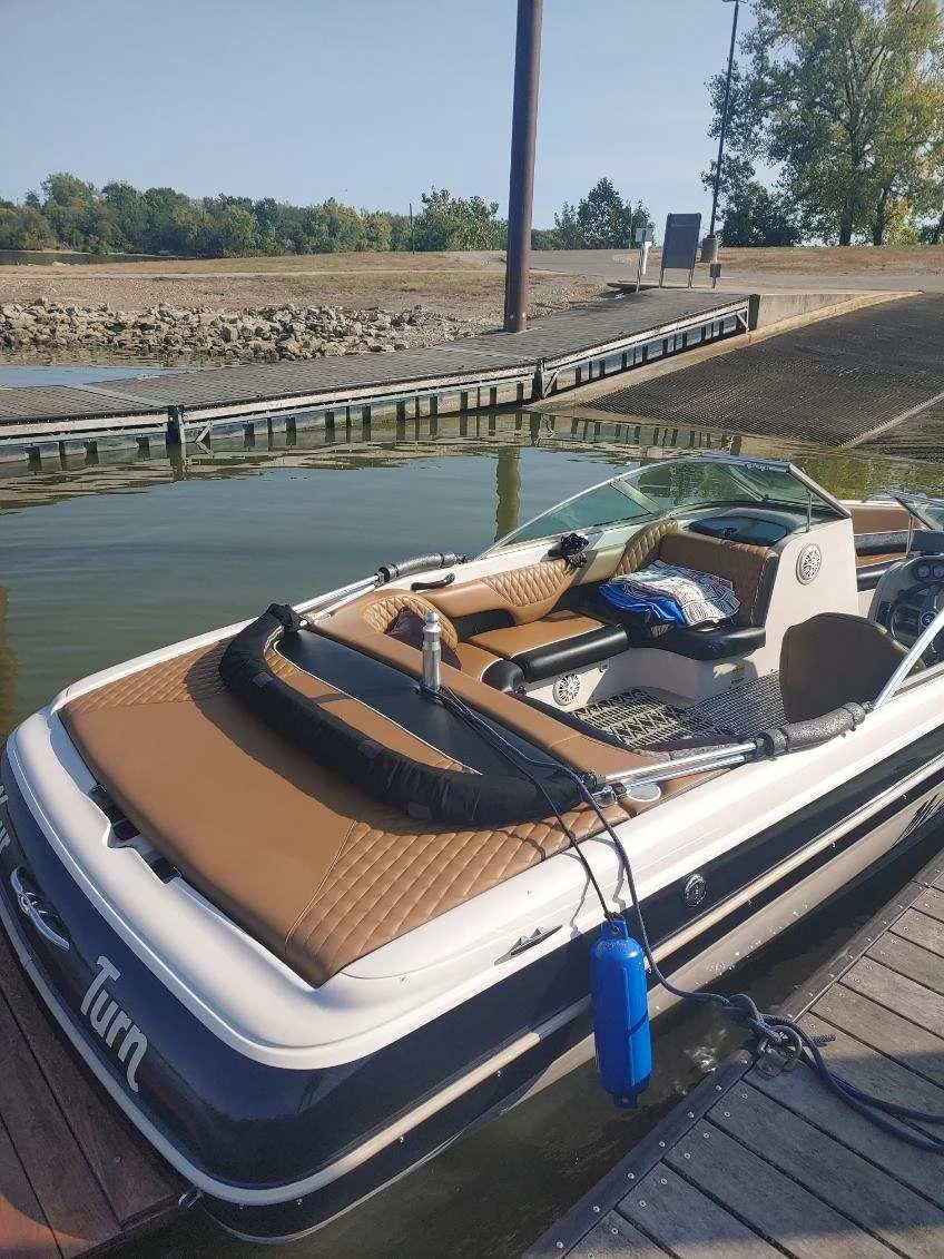 BROWN MASTERCRAFT.jpg