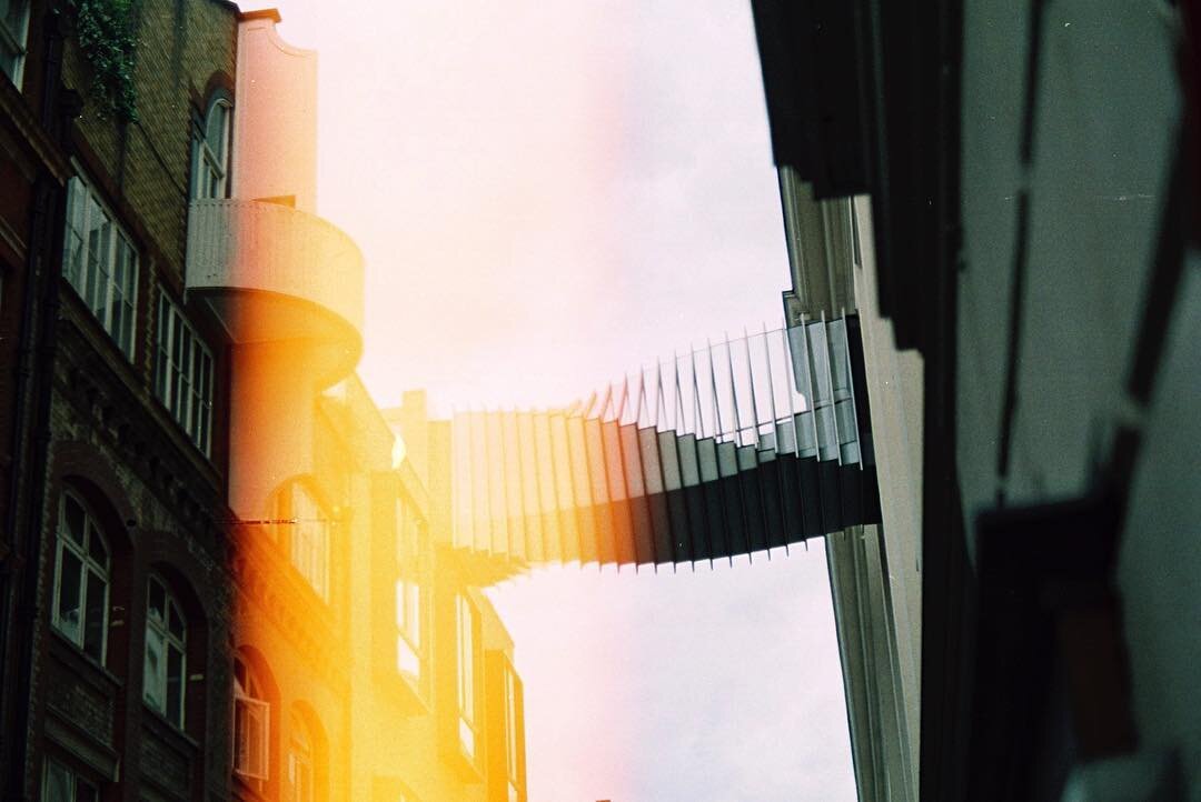 Ballet School Bridge.
Covent Garden.