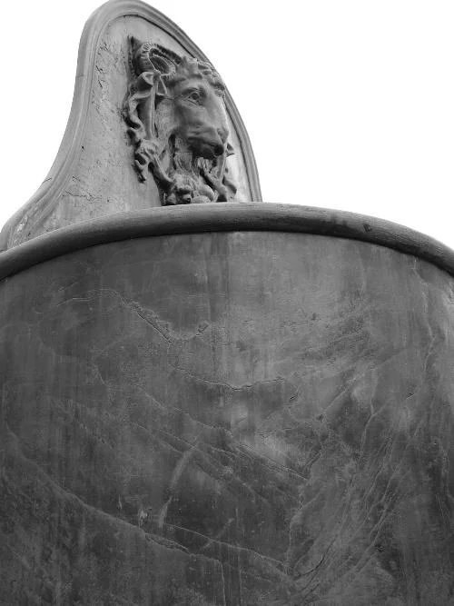 Plain Lead Cistern Fountain