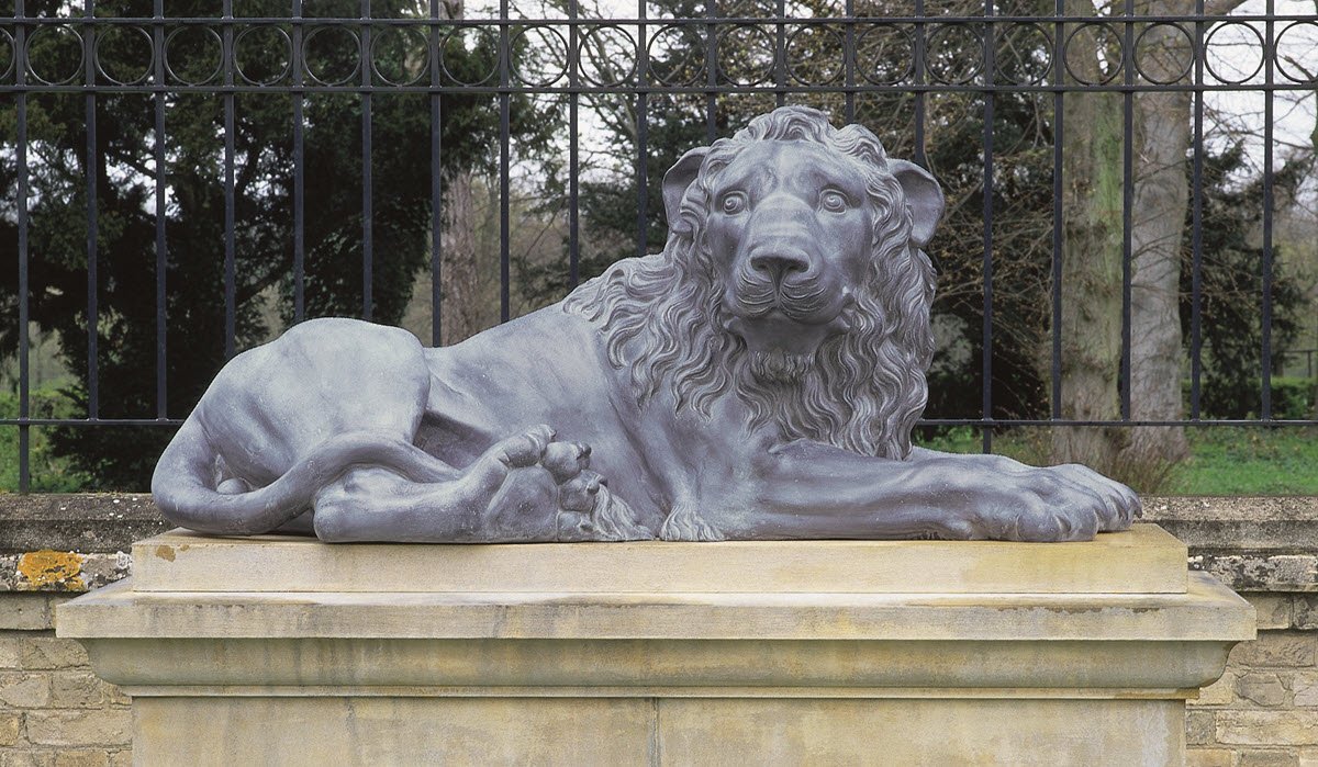 30. S14 Lion.jpg