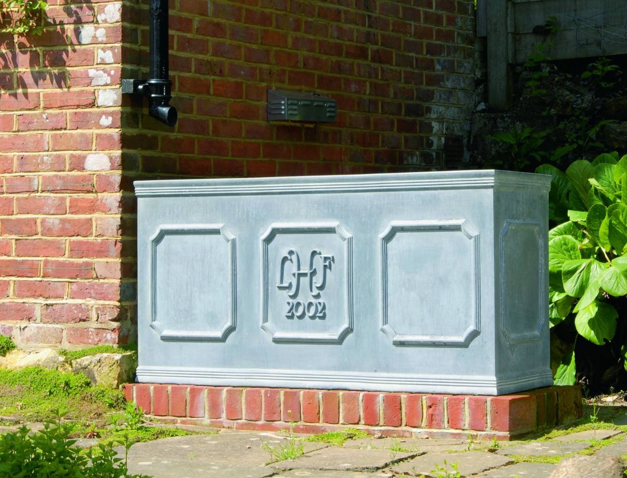 49. 28 inch Swaffham Cistern.jpg