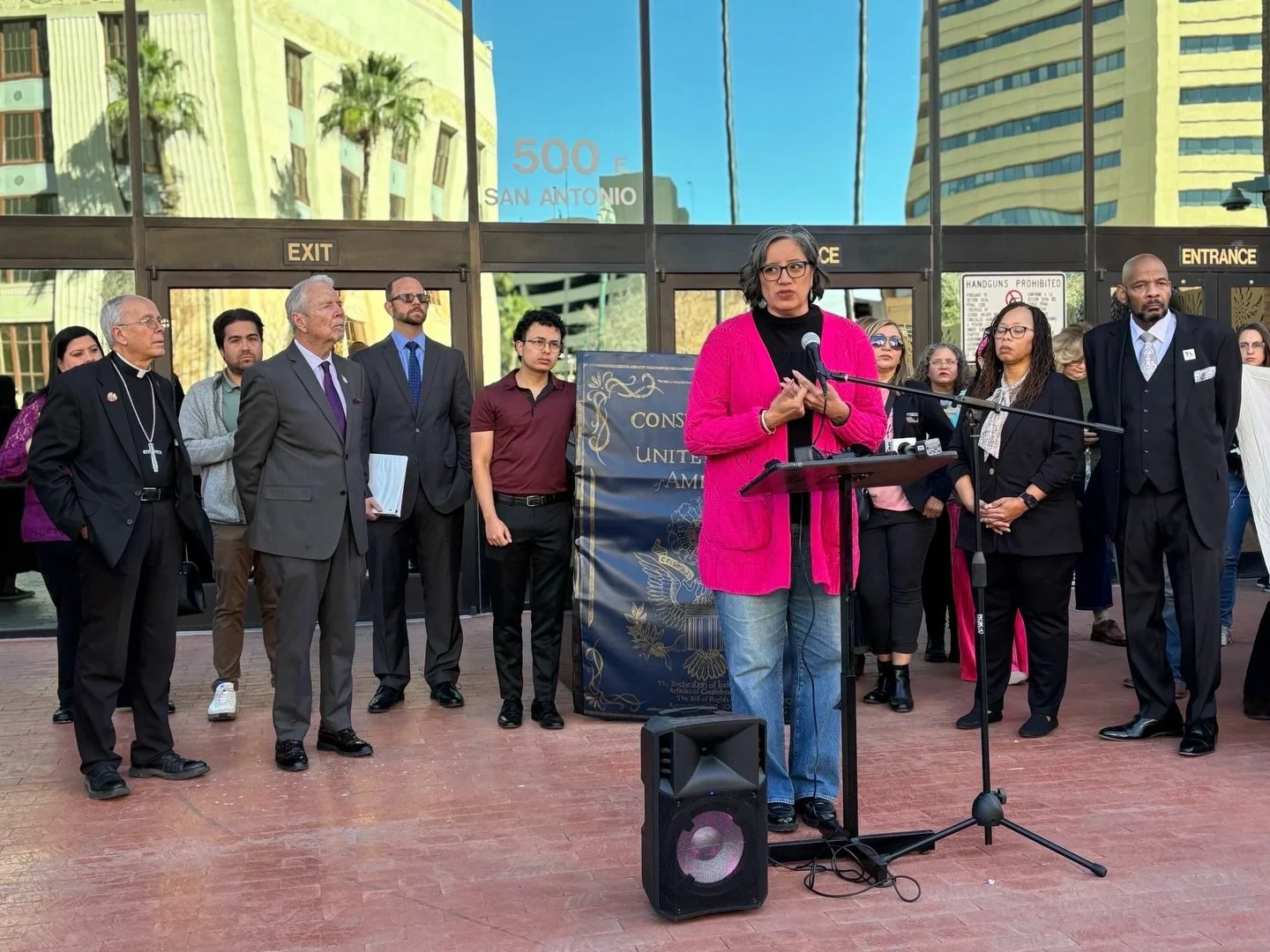 Today we joined community leaders and elected officials, organized by @bordernetwork4humanrights, for a press conference to denounce the alarming escalation of ICE activity against border communities.

&ldquo;New data released today show that more th