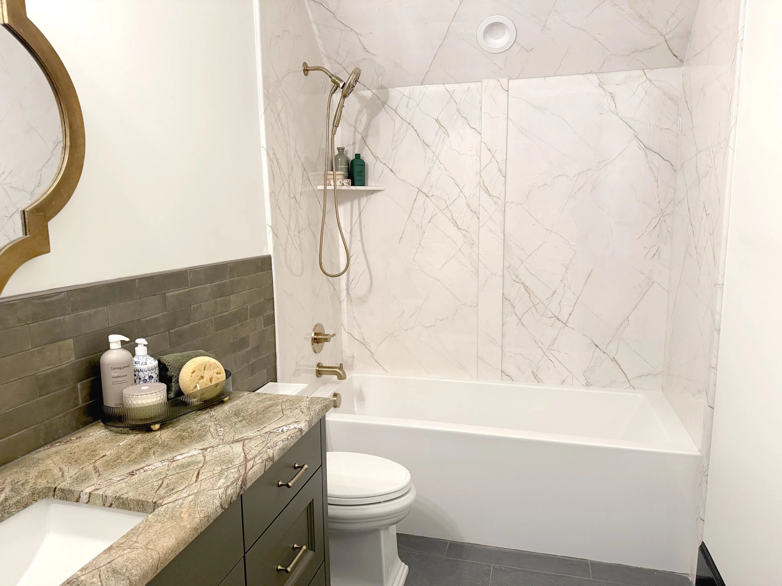 Manchester tub surround