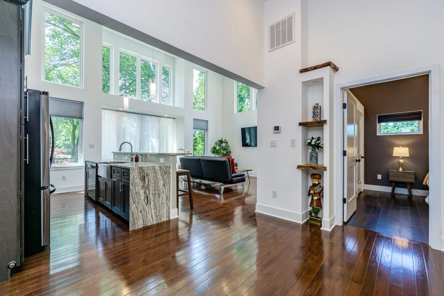 45410LakesideDr-15.jpg