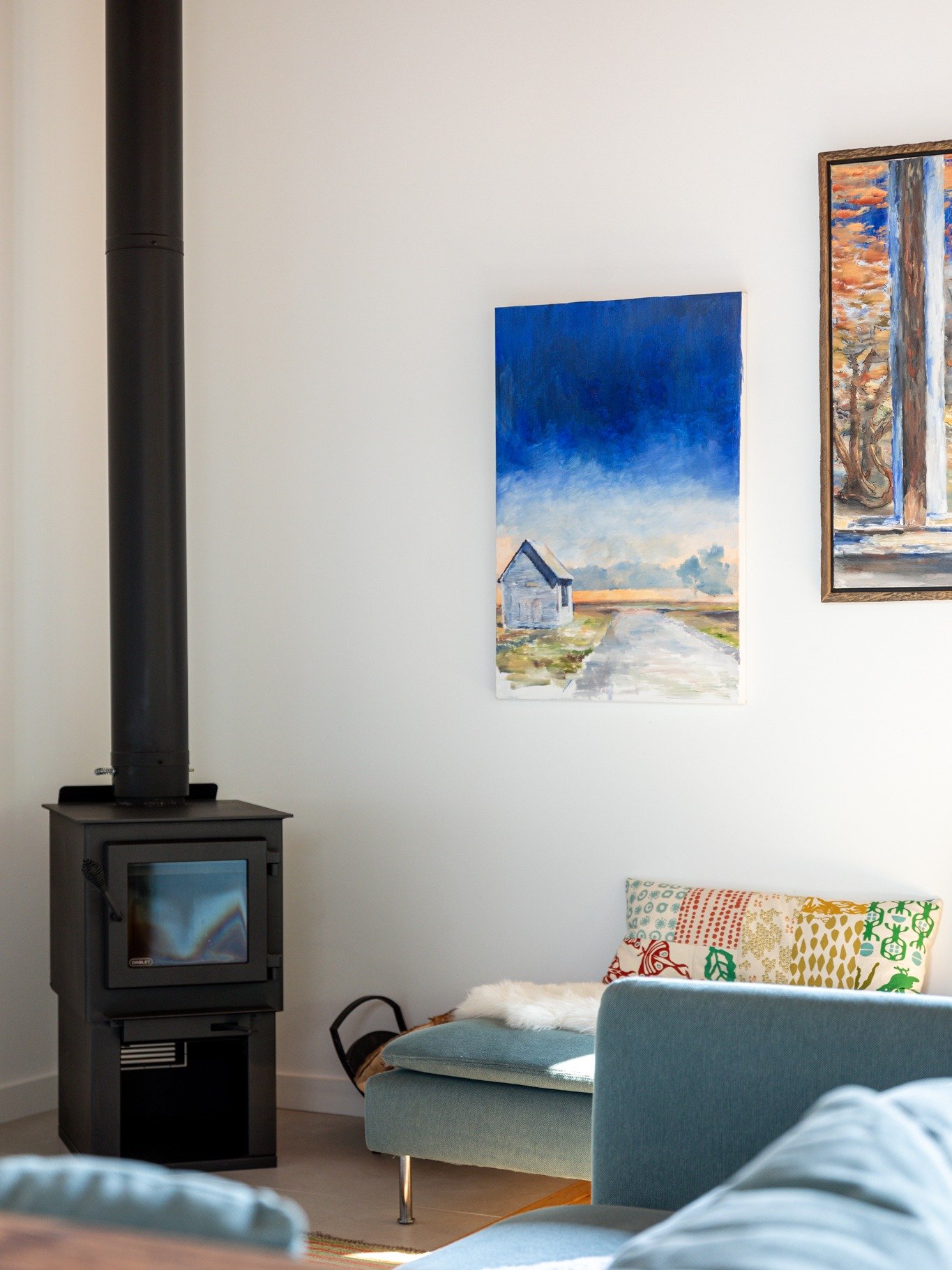 Warmth for the in-between season.
#beaghaus
#alwayscustom
#modernhome
#modernliving
#cozyhome