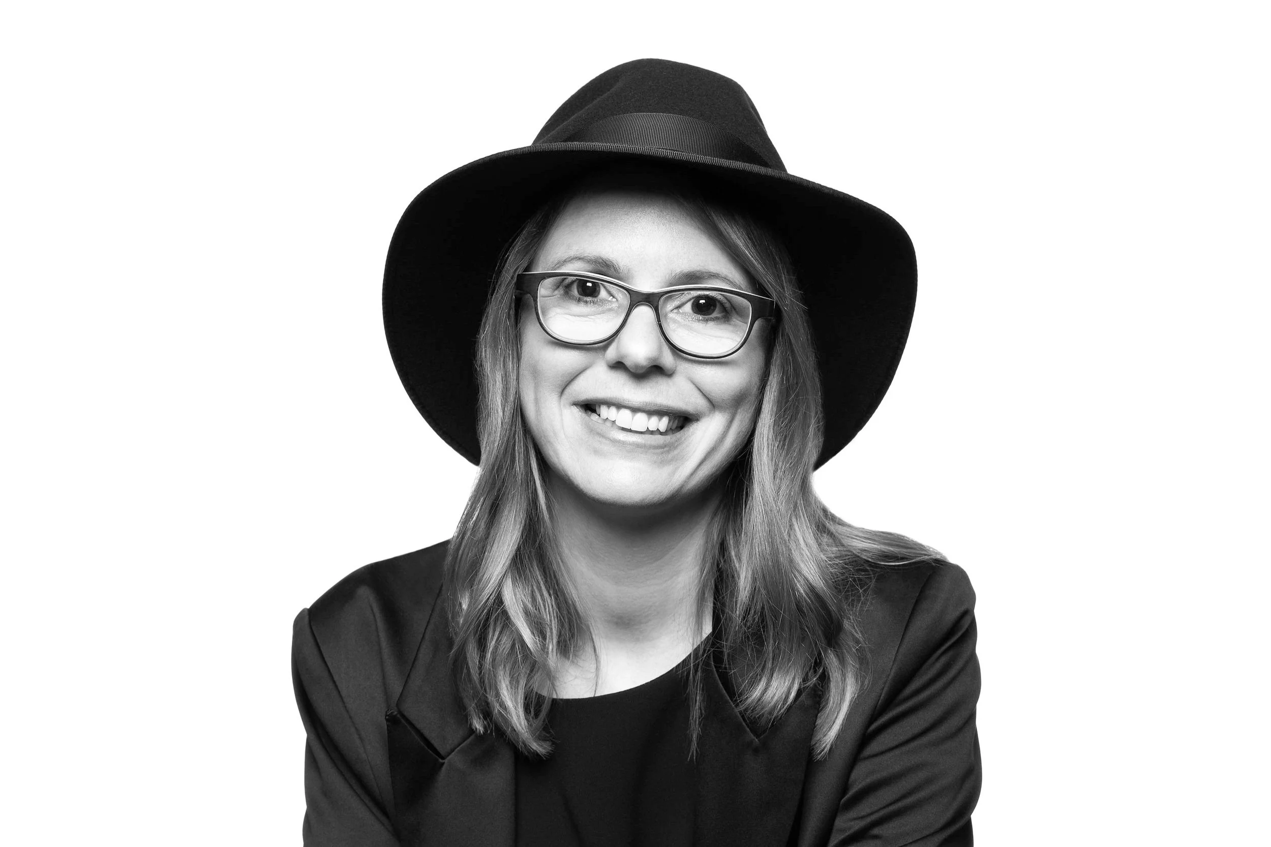 Anna Clyne: Shorthand album review — moving music for string orchestra