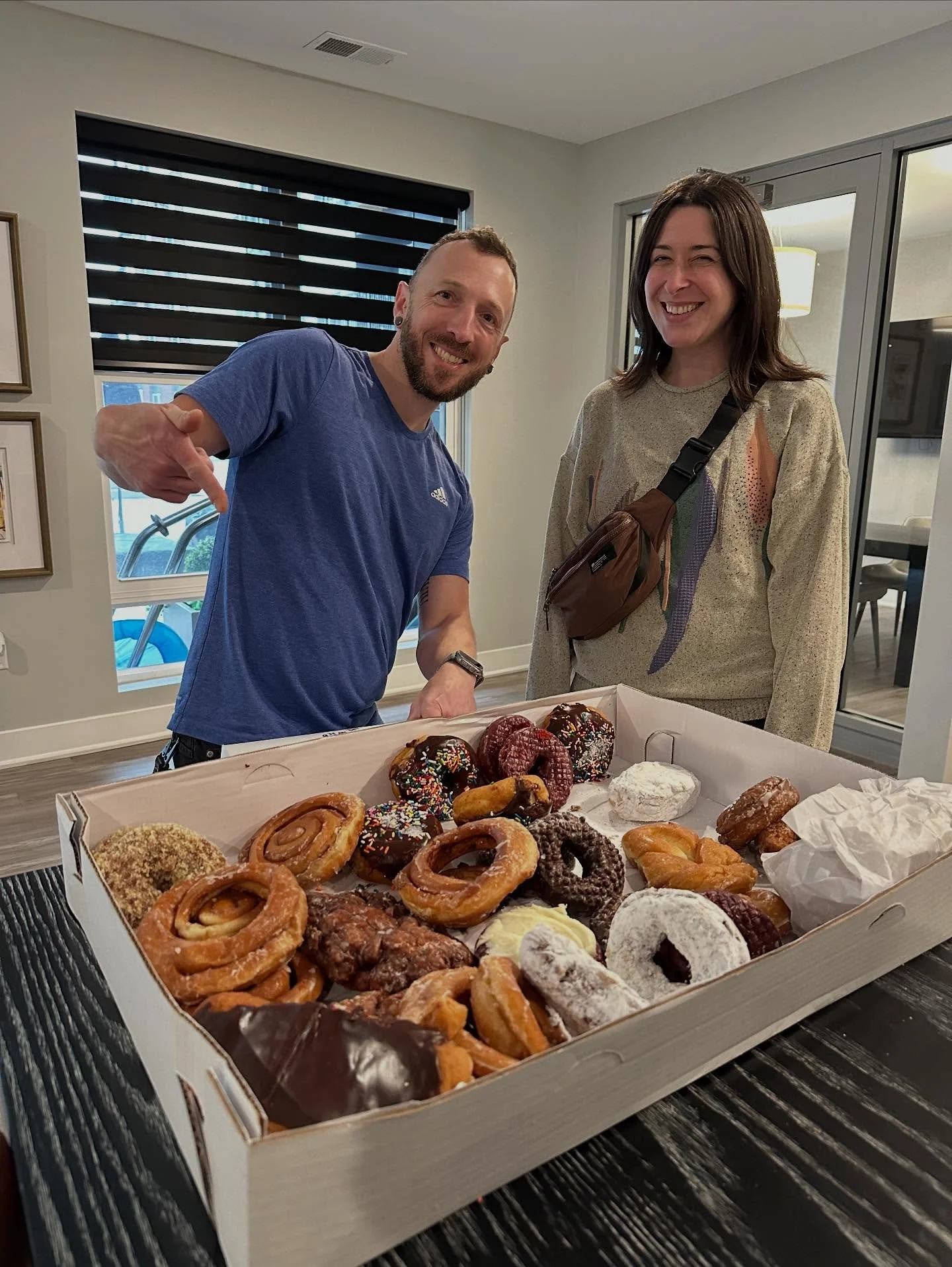 🚨🍩 **Sweet Treat Alert!** Buckeye Donuts are now in the lobby, generously provided by these wonderful residents! Come grab one while supplies last&mdash;don&rsquo;t miss out on this deliciousness! 🍩❤️ #CommunityLove #DonutDelight