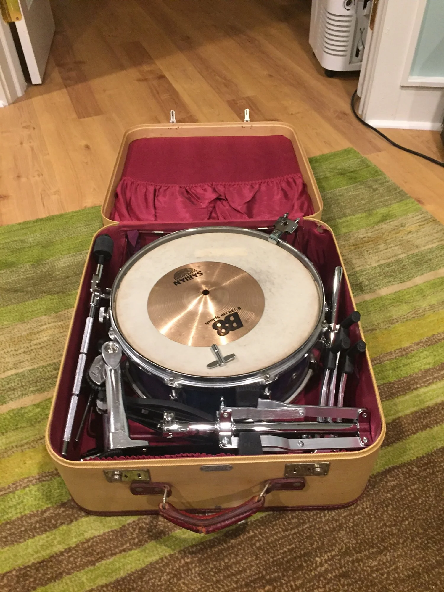 Suitcase drum kit