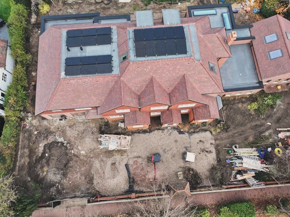 Some great shots from @inspirational_landscapes1 showing the clearance and preparation work for this large renovation project in Beckenham.  New front garden and driveway, bespoke pergola walkway, swimming pool upgrade and much much more.

More to co