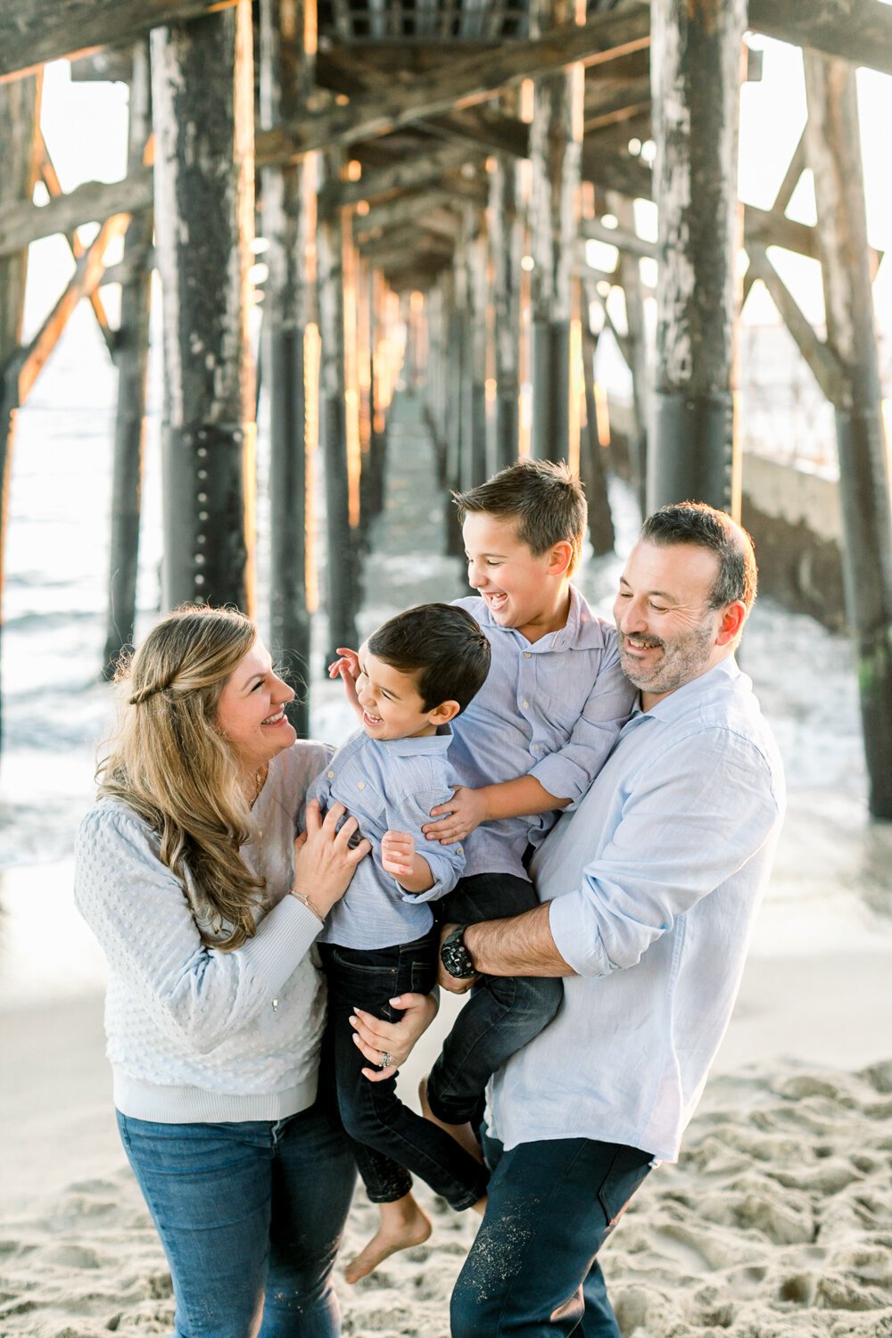 Orange County Holiday Mini-Sessions- Seal Beach Pier