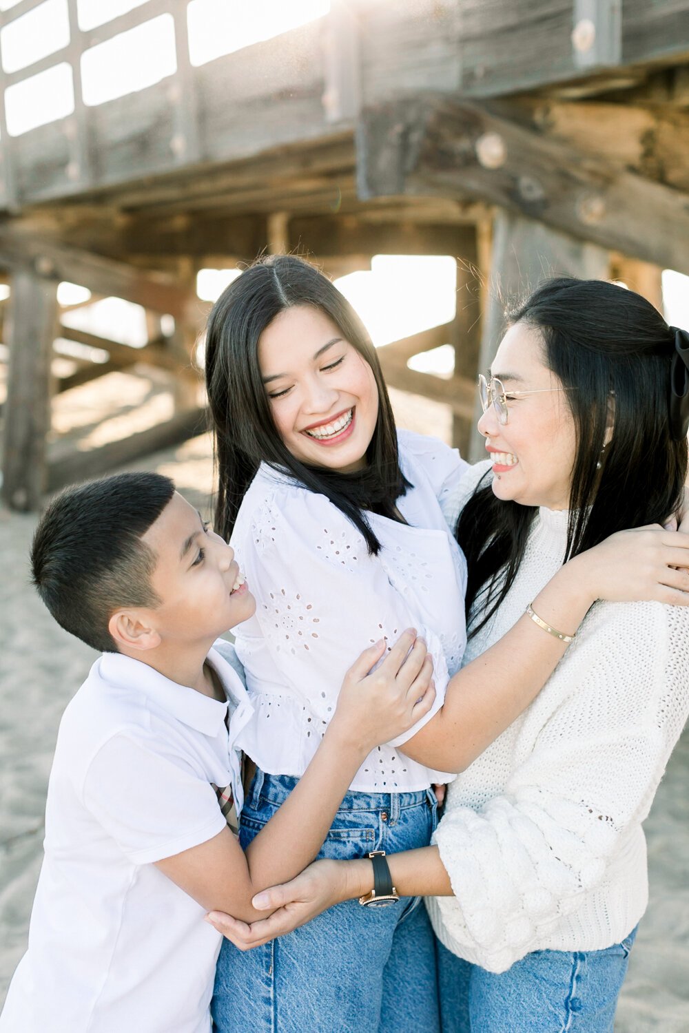 Orange County Holiday Mini-Sessions- Seal Beach Pier