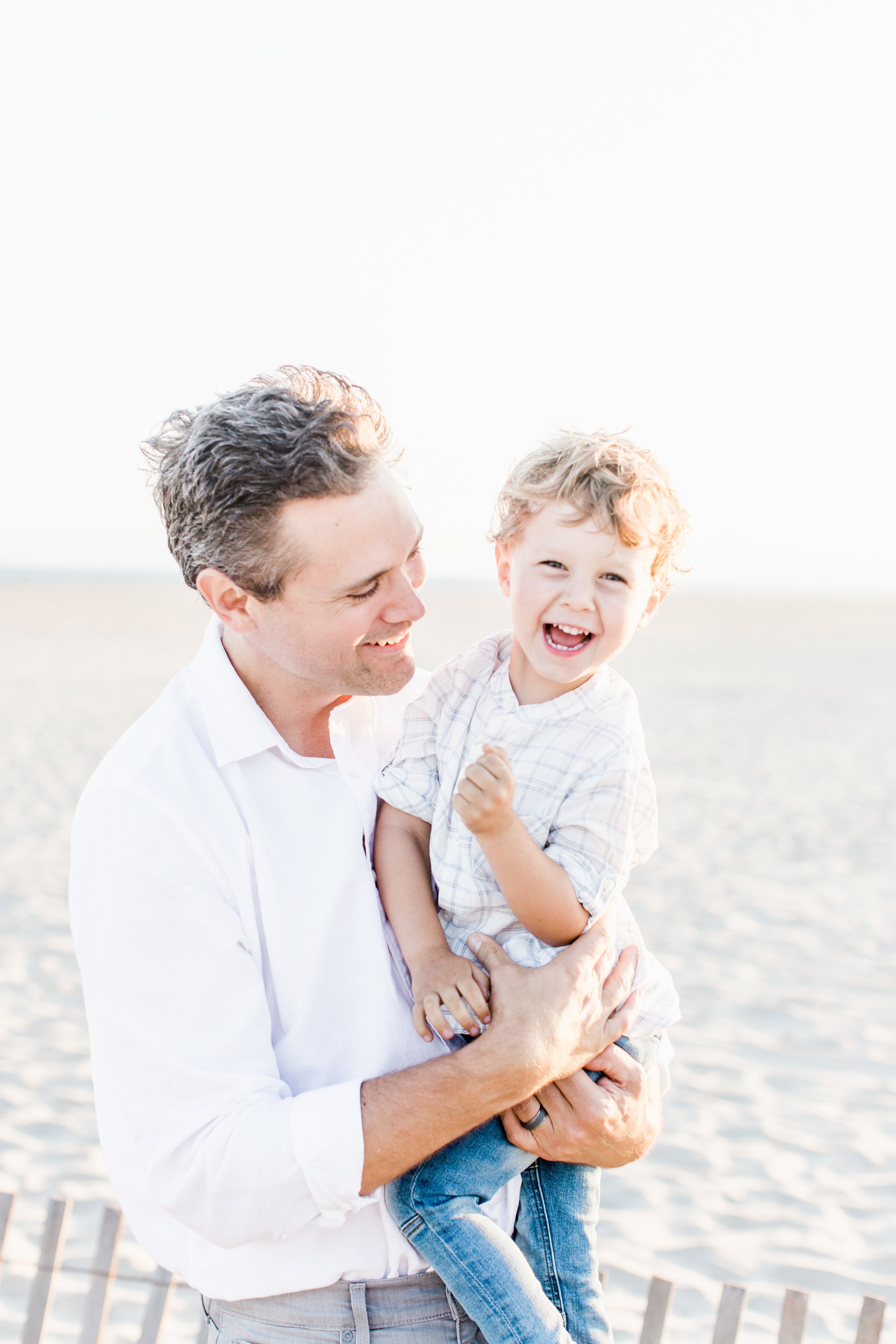 Copy of Orange County Holiday Mini Session at Seal Beach Pier