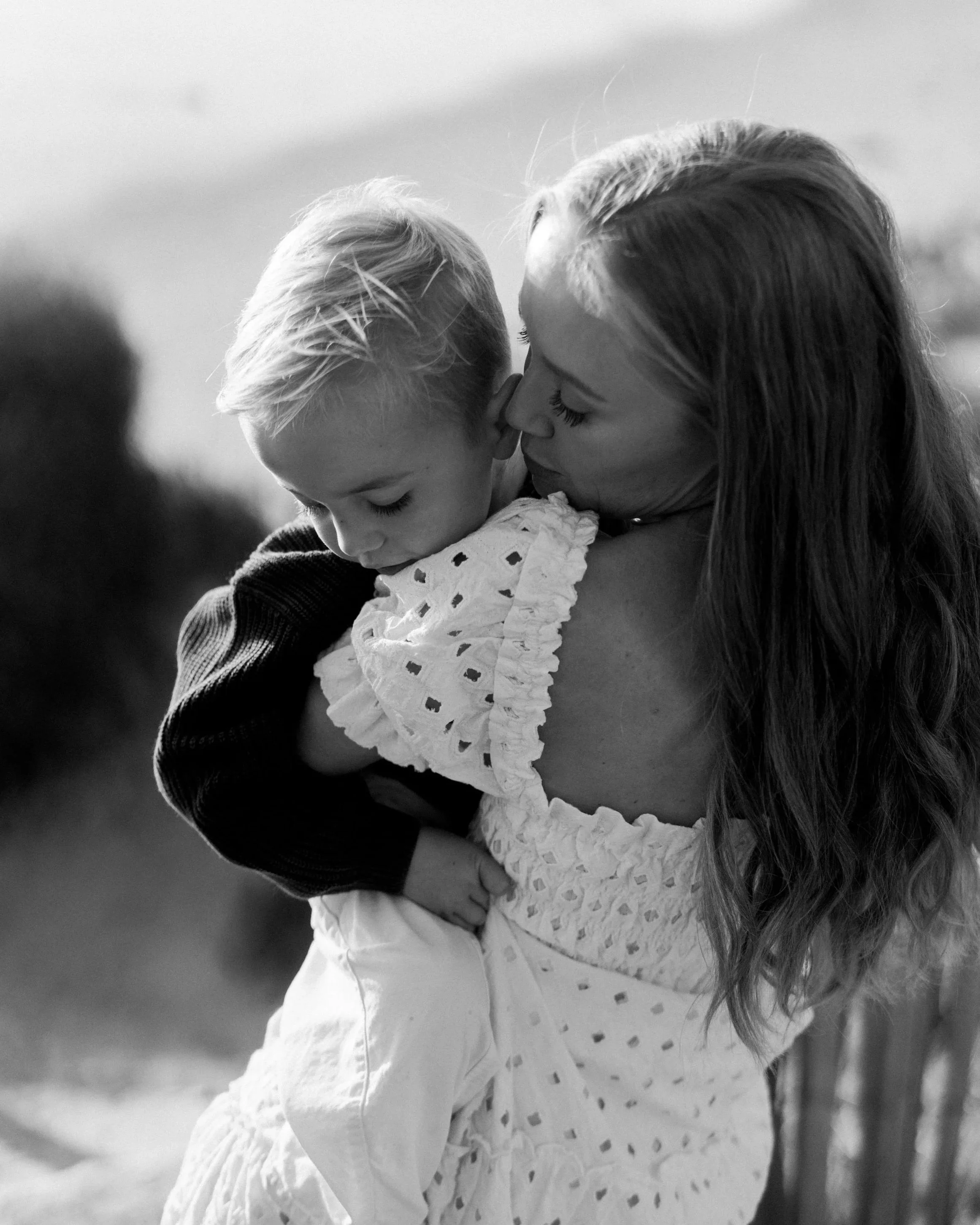 Lovisa Photo is a Maternity photographer in Orange County