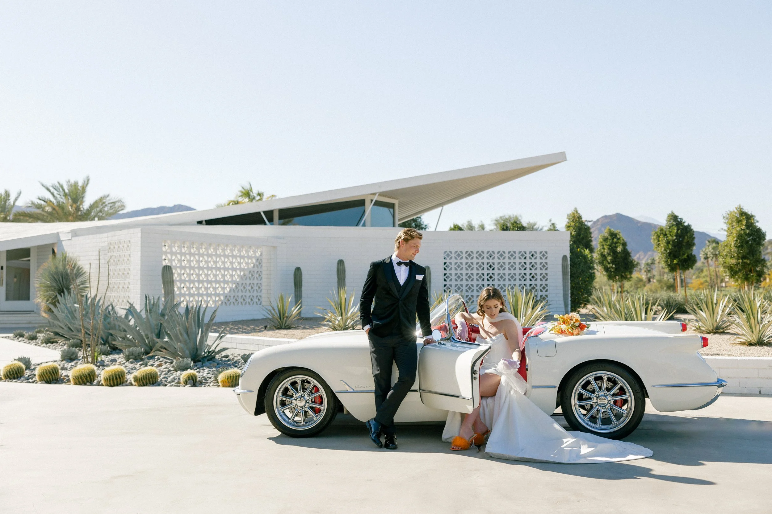 Desert White House-19.jpg