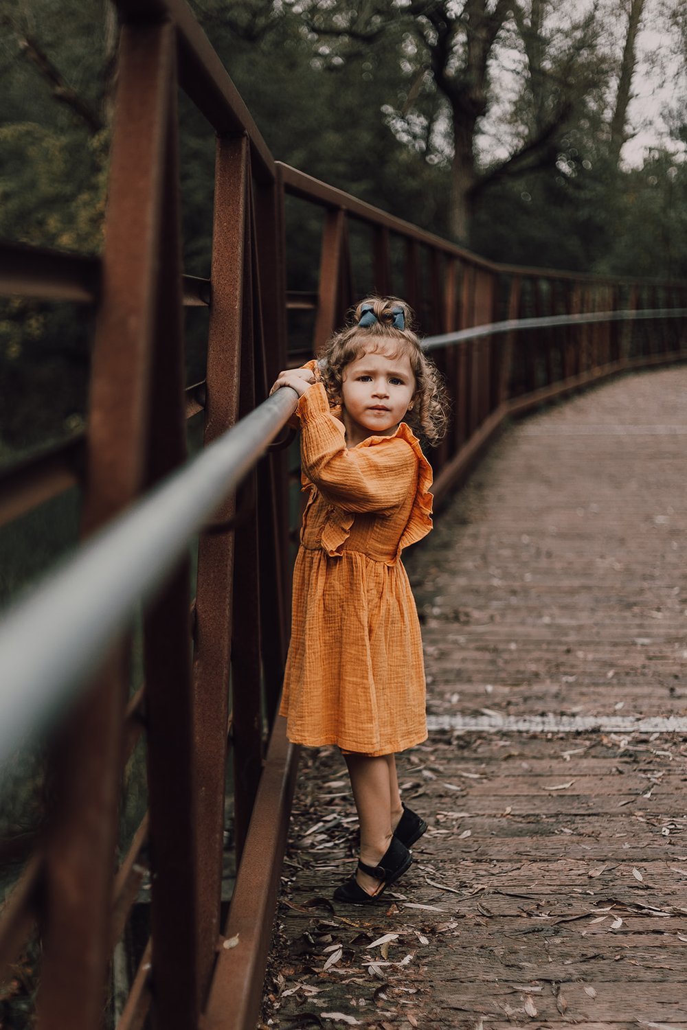 mustard dress family photoshoot