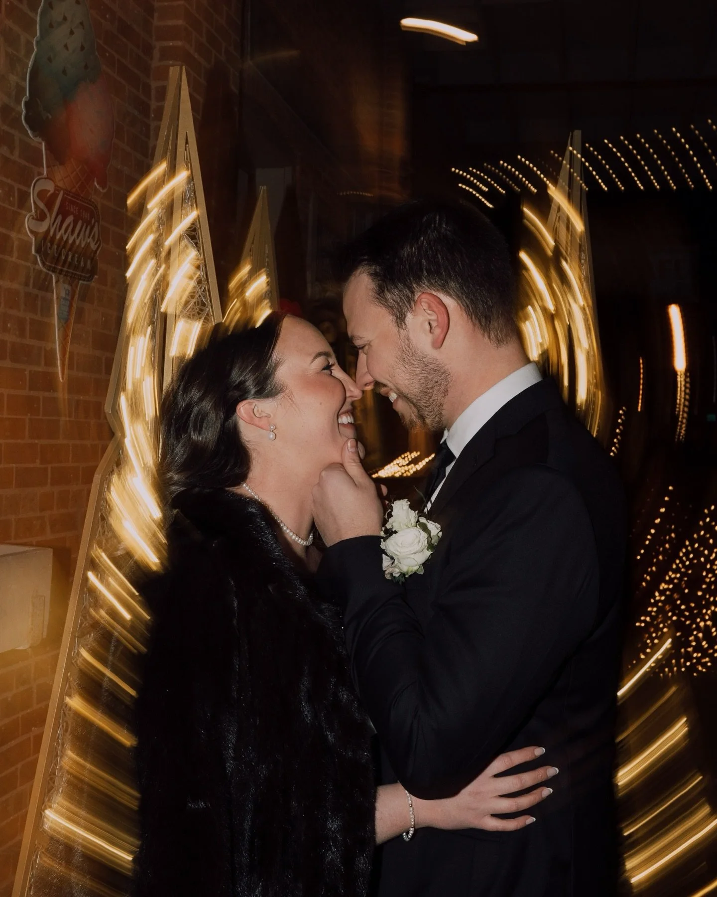 Gallery delivery day for Allison &amp; Justin 🥹

This was my last wedding of 2025 and honestly such a perfect end to the year. There was no sunset on their wedding day so instead of a golden hour session we opted to roam the streets and had a flash-