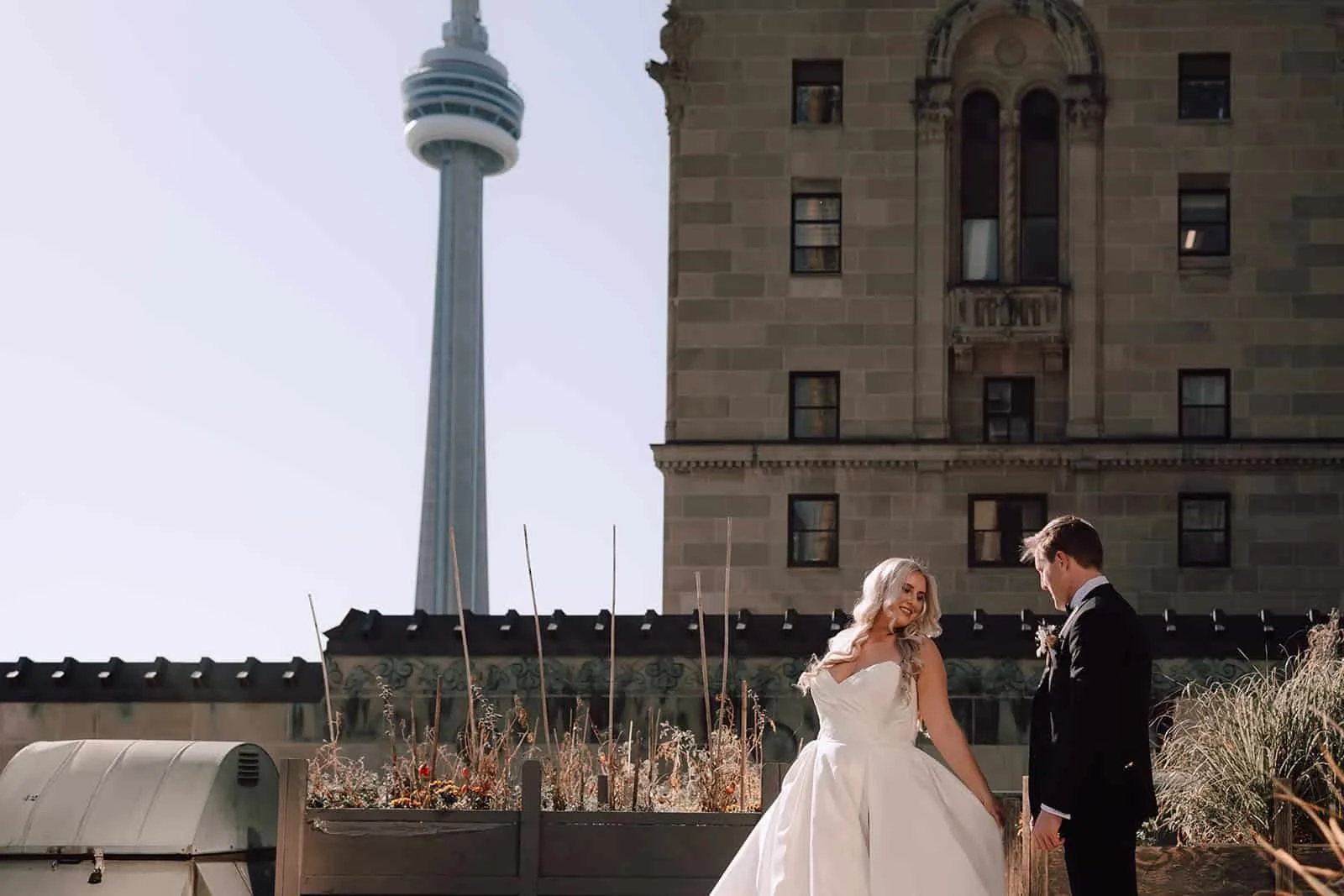 Toronto rooftop wedding photography at the fairmont
