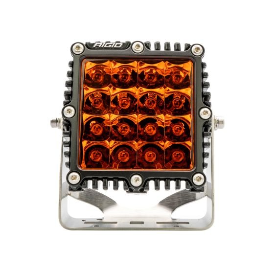 244293-q-series-spot-with-amber-pro-lens-02.jpg