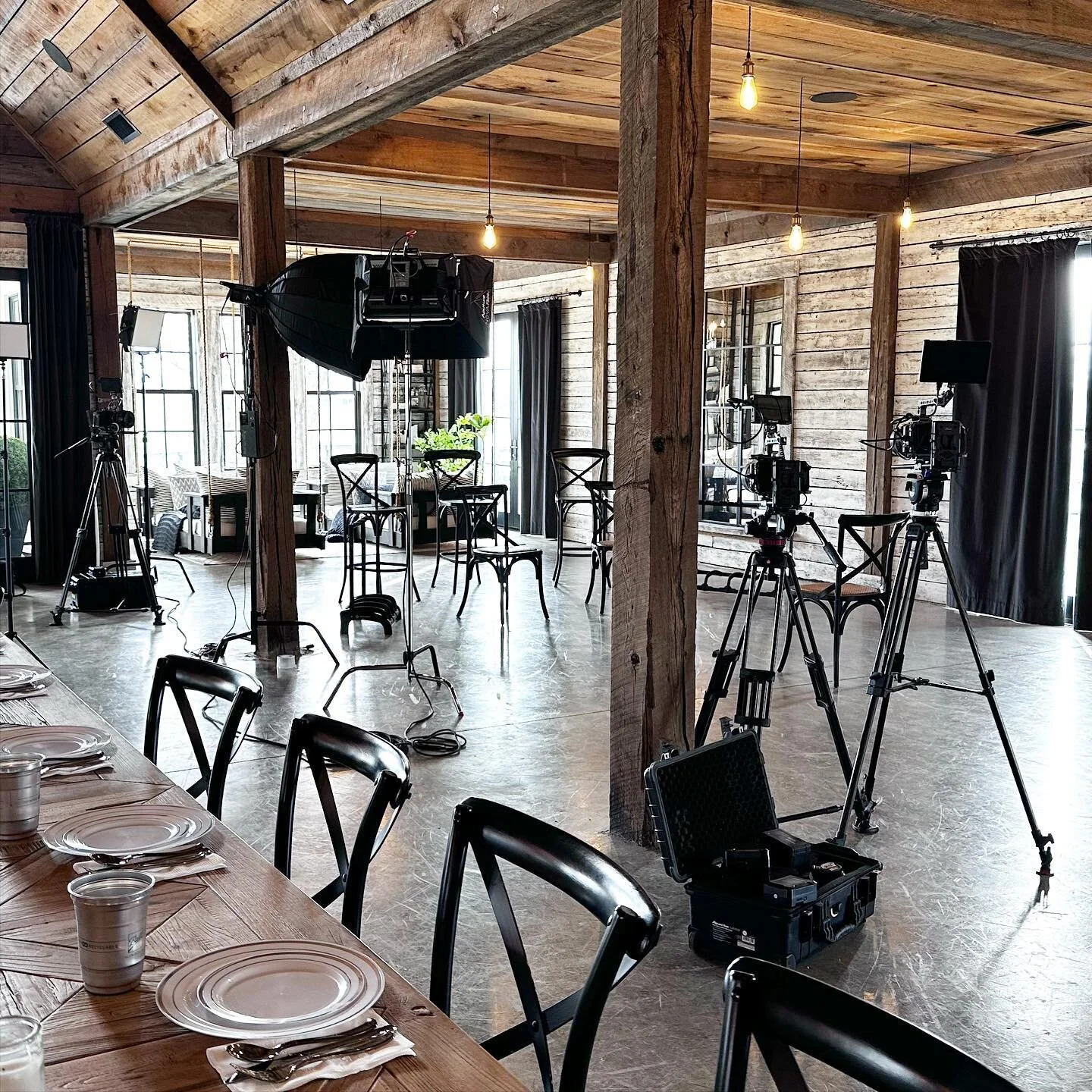 Flexing some less used muscles today and tomorrow. @lex_lab_band 10 year doc is underway!