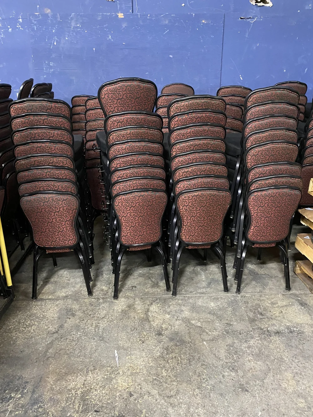 GASSER DELUXE POKER CHAIRS — Casino Products Worldwide