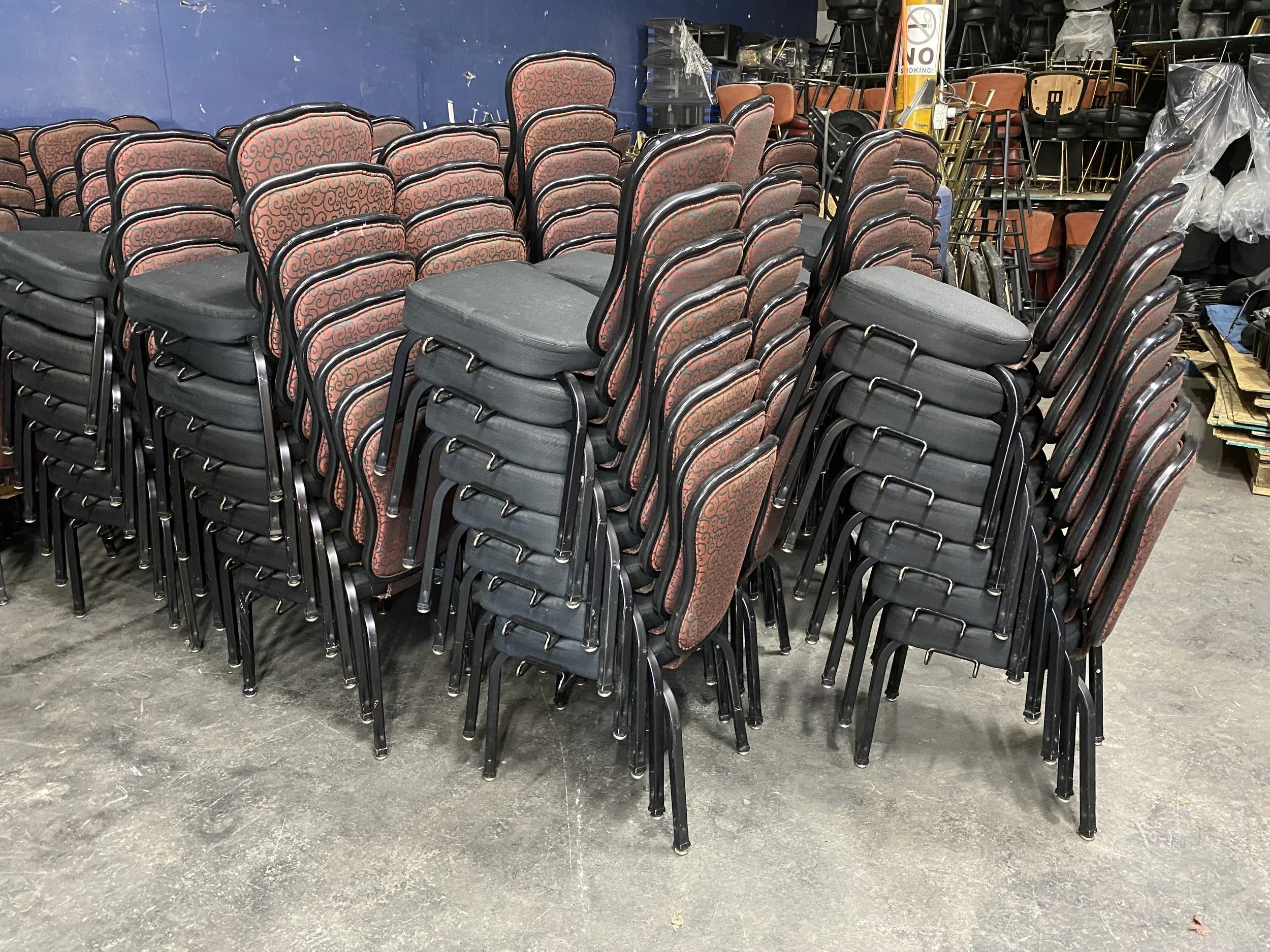 Gasser Chair USA製　業務用　カジノチェア　ホテル　ラウンジ　希少 GASSER DELUXE POKER CHAIRS — Casino Products Worldwide