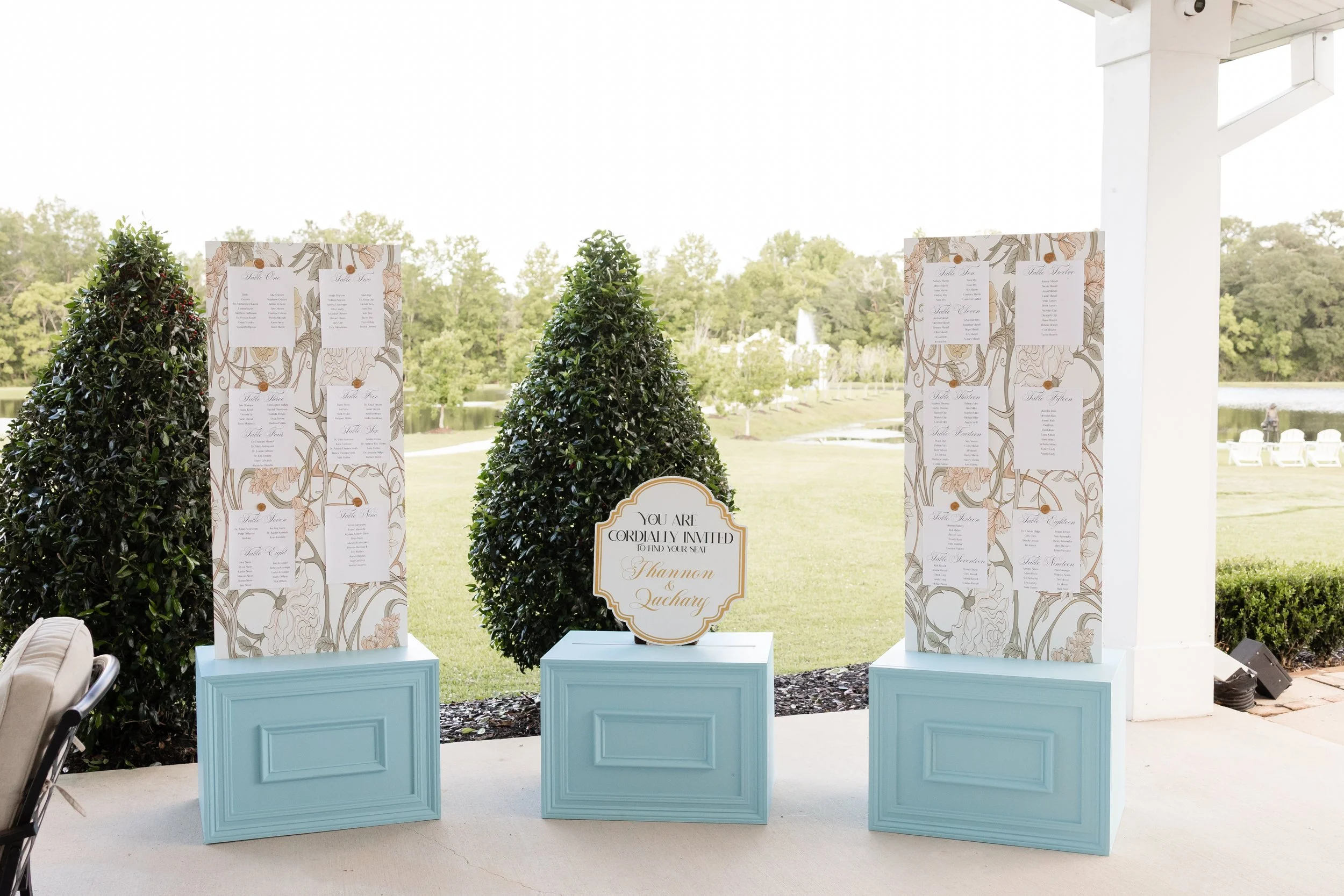 Shannon & Zack's Seating Chart.
Photographer: The Brocato Photography Collective