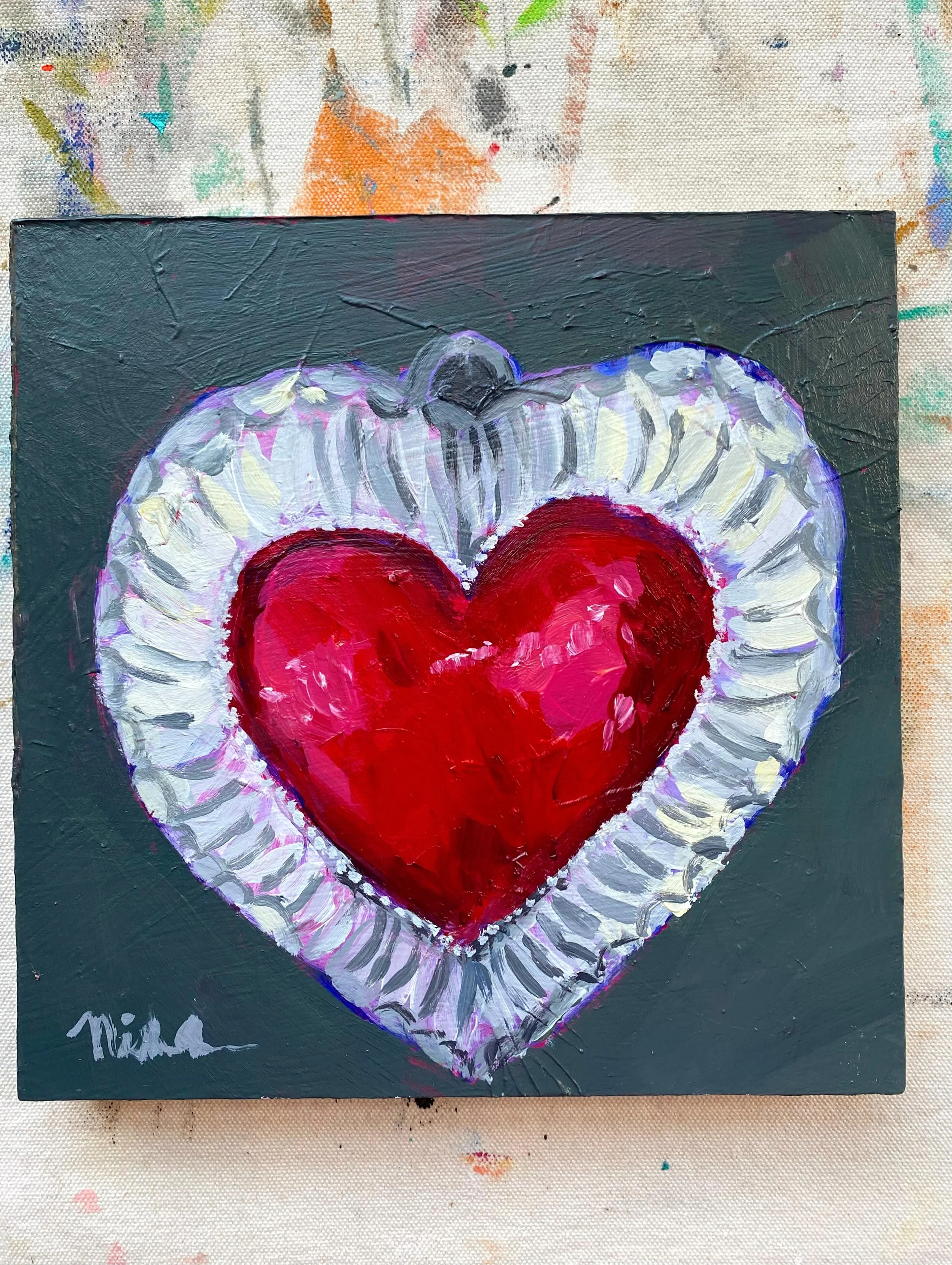 I painted a milagro at the studio yesterday! I can&rsquo;t tell you how happy this makes me. 🥰 swipe for the inspo photo. There will definitely be more milagro heart paintings in my future!! &hearts;️❣️
.
.
.
.
#heartpainting #milagro #artforyourwal