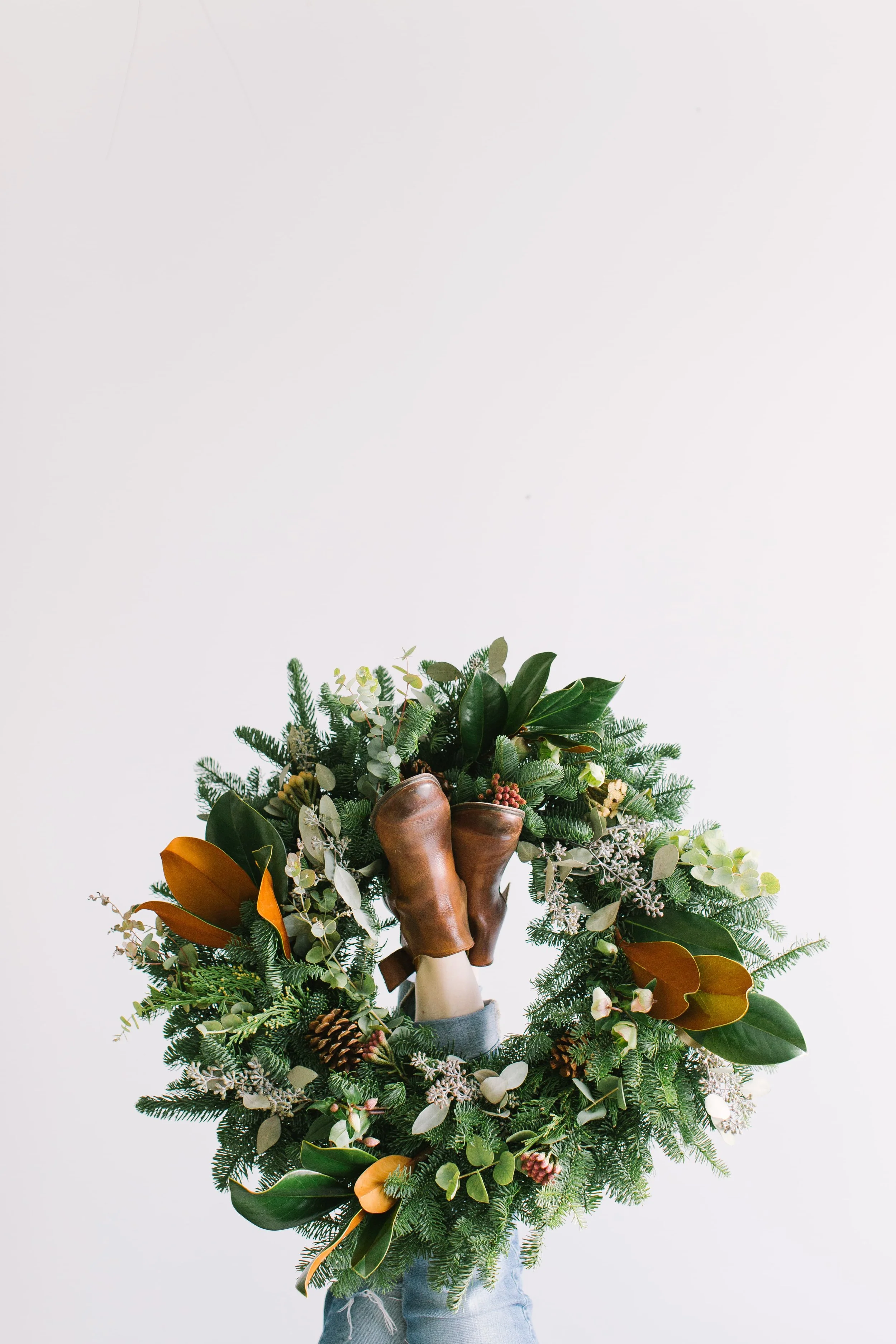 Twig & Bloom floral studio creating romantic, elegant flower arrangements in Saskatoon, Victoria & Regina. We create florals for everyday moments, wedding floral designs, event flowers, bereavement flowers as well as hosting flower workshops.