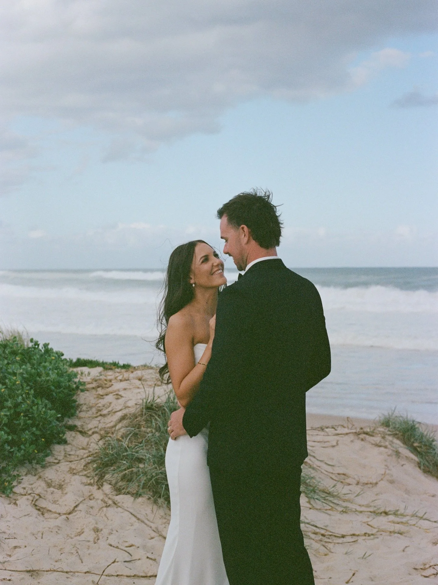Heaven on earth ✨

Kiarni &amp; Matt on 35mm 🎞️ @ikigaifilmlab