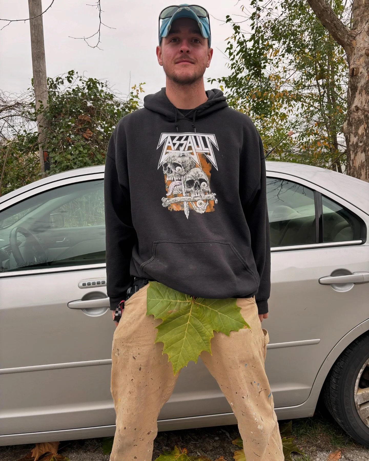 You think the leaf is compensating for something? 😏
We told Lucas his zipper was down during practice and for punishment, he had to be posted. Shun him below. 👇 
HALF OF SALIVUS SEES @exodusbandofficial TONITE. WISH US LUCK IN THE MOSH‼️ 🤘⚡️⚡️
