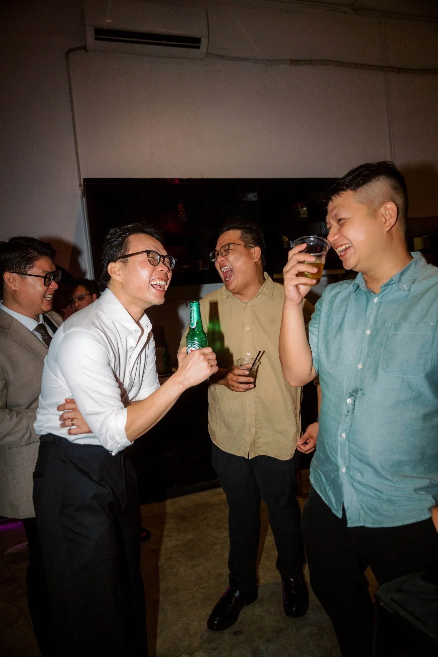 011_afterparty_weddingday_documentary_candidmoments_chithanh_chithanhgraphie.JPG