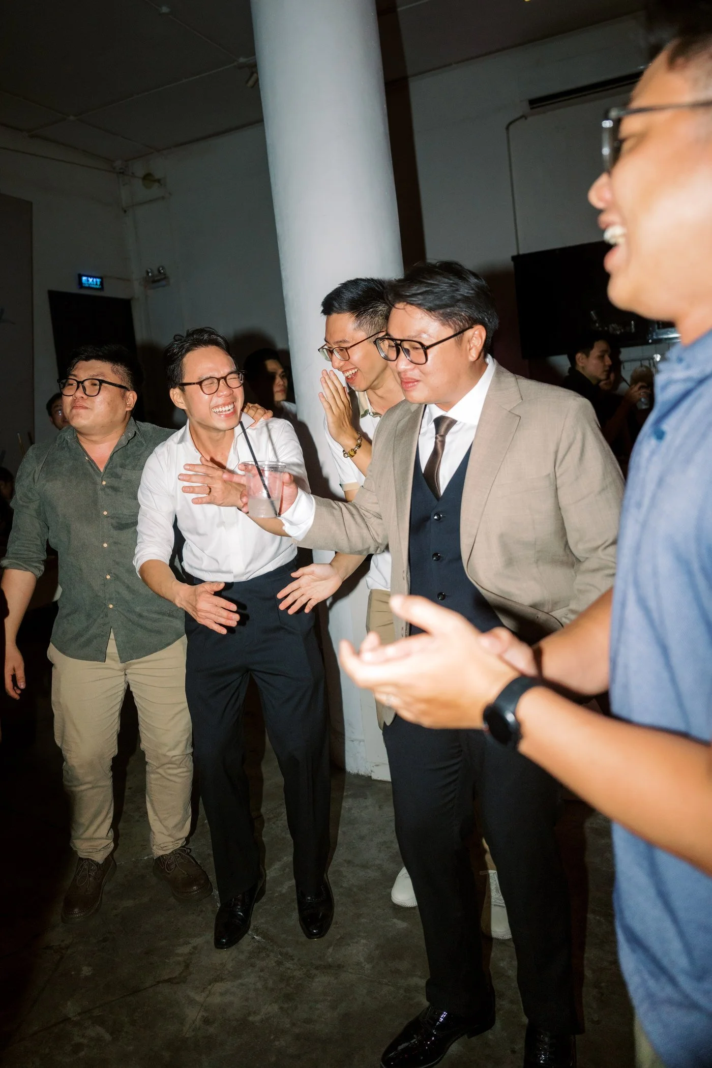 030_afterparty_weddingday_documentary_candidmoments_chithanh_chithanhgraphie.JPG