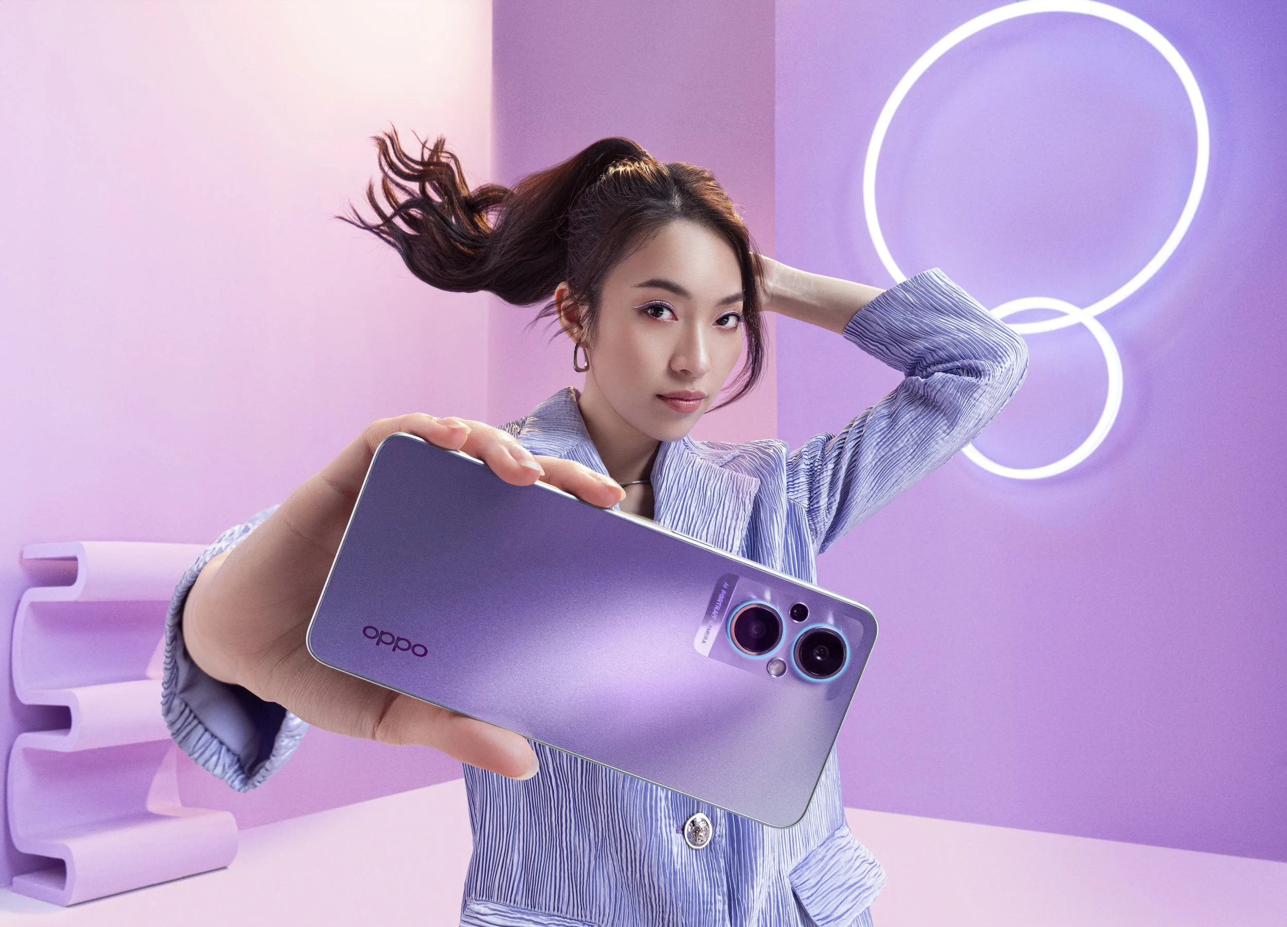 OPPO Reno7 - Khánh Vy - Fullsize.JPG