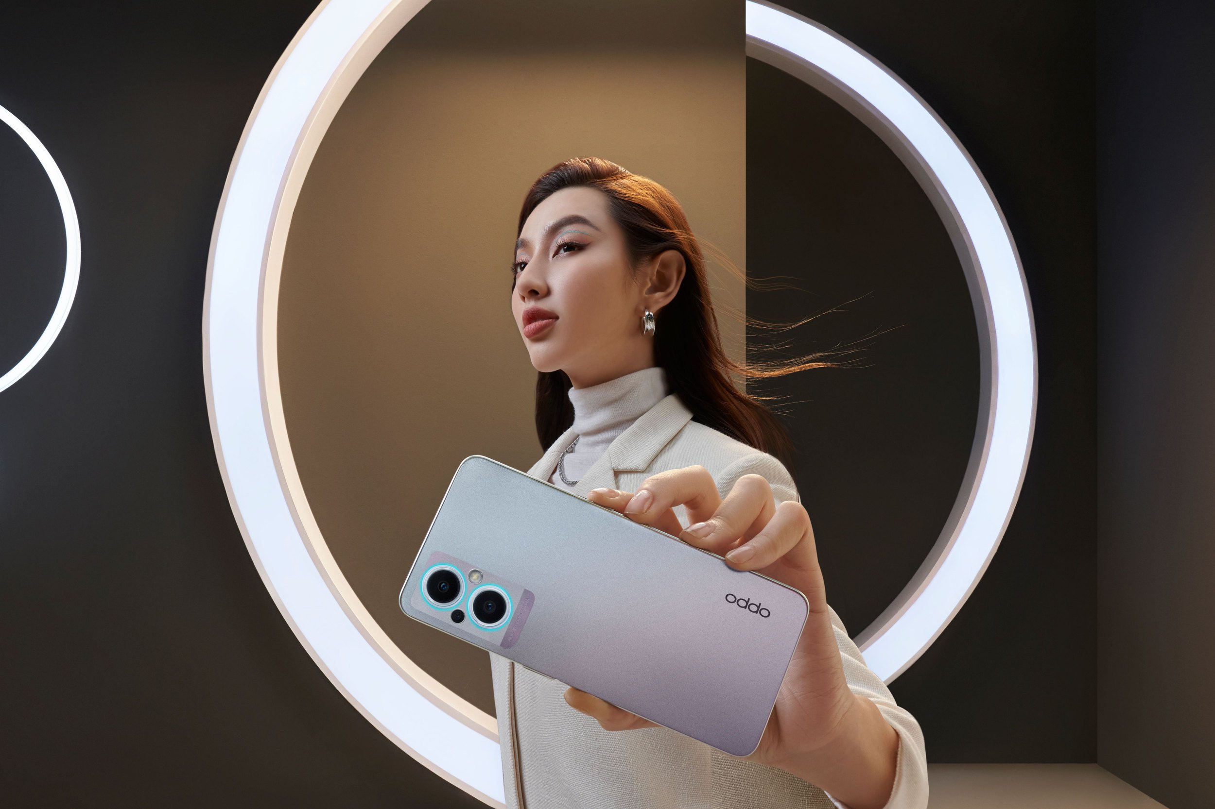 Thuỳ Tiên - FullsizeA.JPG