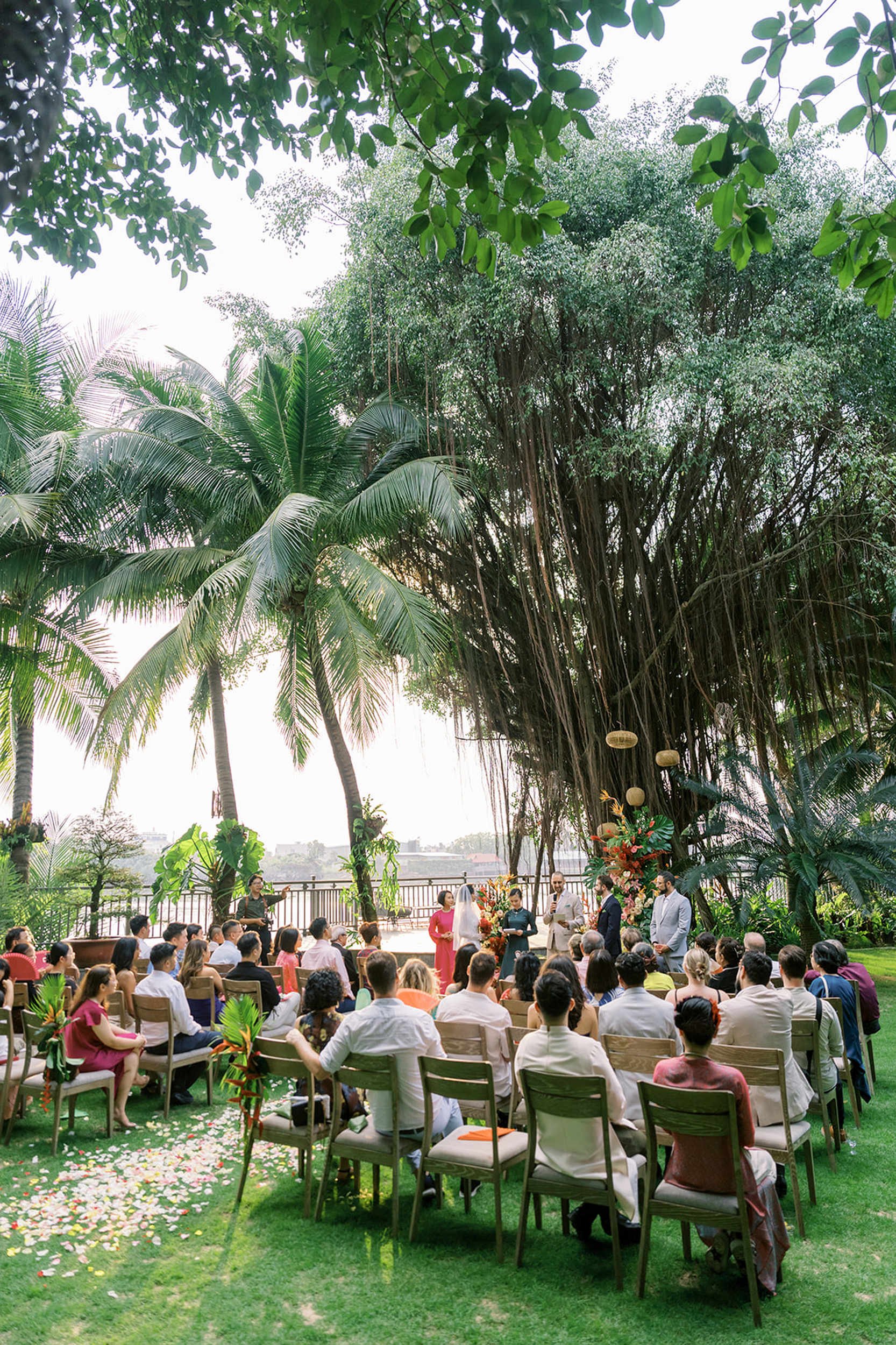 intimate_wedding_saigon_031.JPG