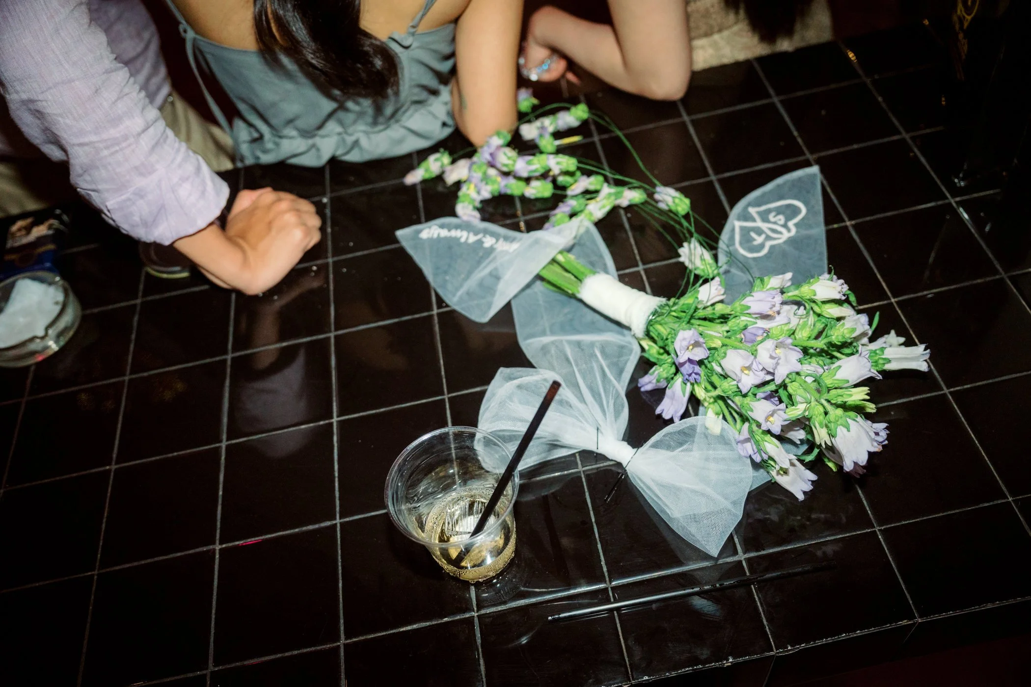 026_afterparty_weddingday_documentary_candidmoments_chithanh_chithanhgraphie.JPG