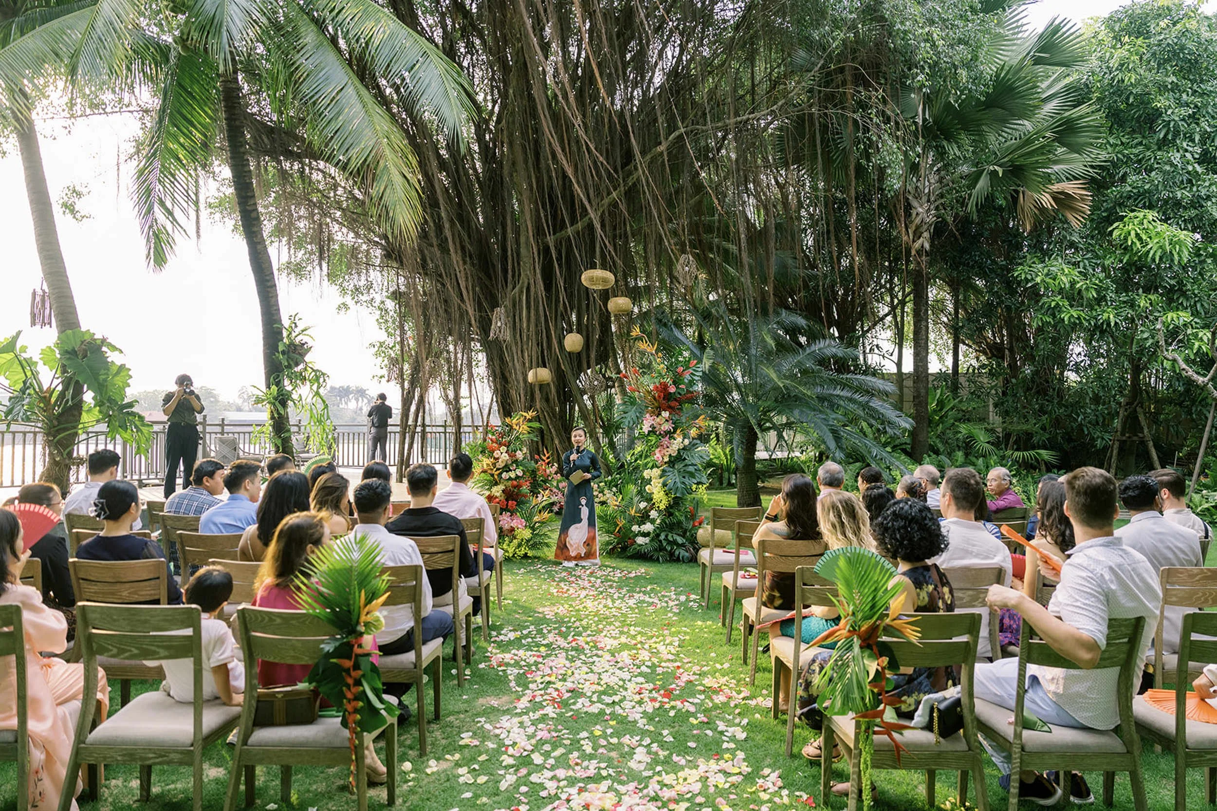 intimate_wedding_saigon_025.JPG