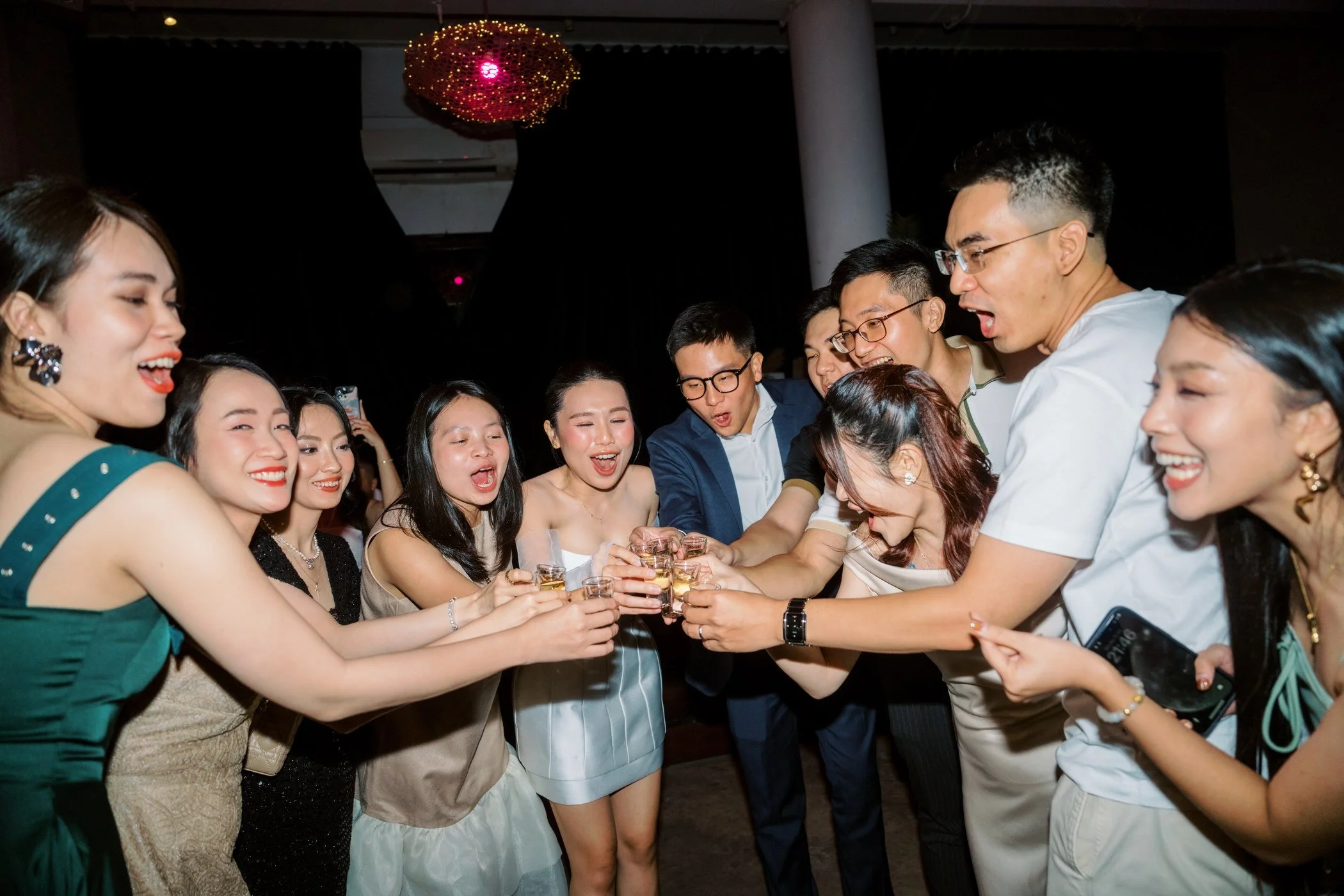 007_afterparty_weddingday_documentary_candidmoments_chithanh_chithanhgraphie.JPG