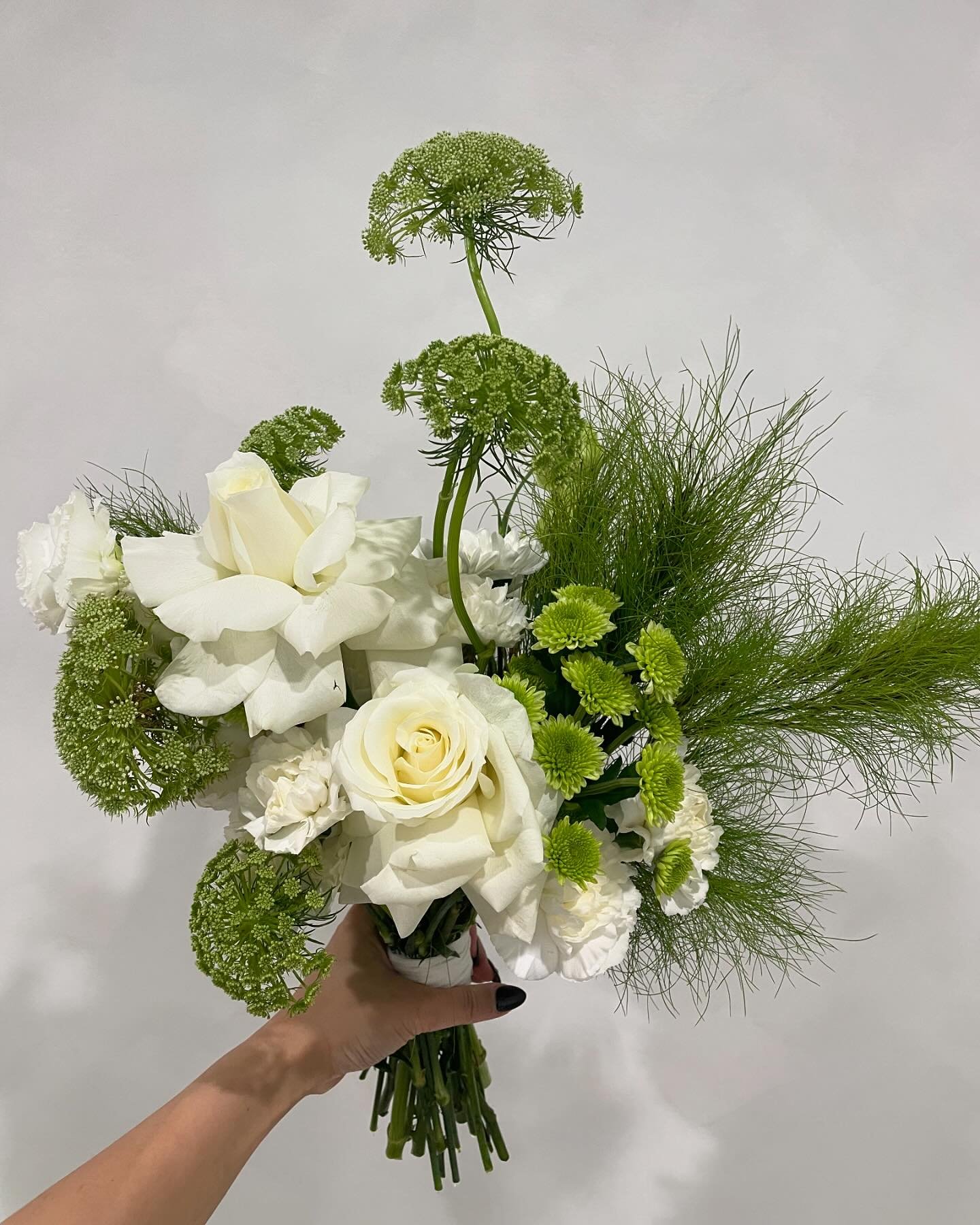 The finer details 

Event manager: @events.by.ffelicityy 
Photographer: @immersephotographyaustralia 
Venue: @daydreamers.cafe 
Florals: @peechyblooms 
Celebrant: @laurenelizabethcelebrancy 
Dj: @robbieonsax 
Acoustic: @abigailgracemusic_ 
Photbooth: