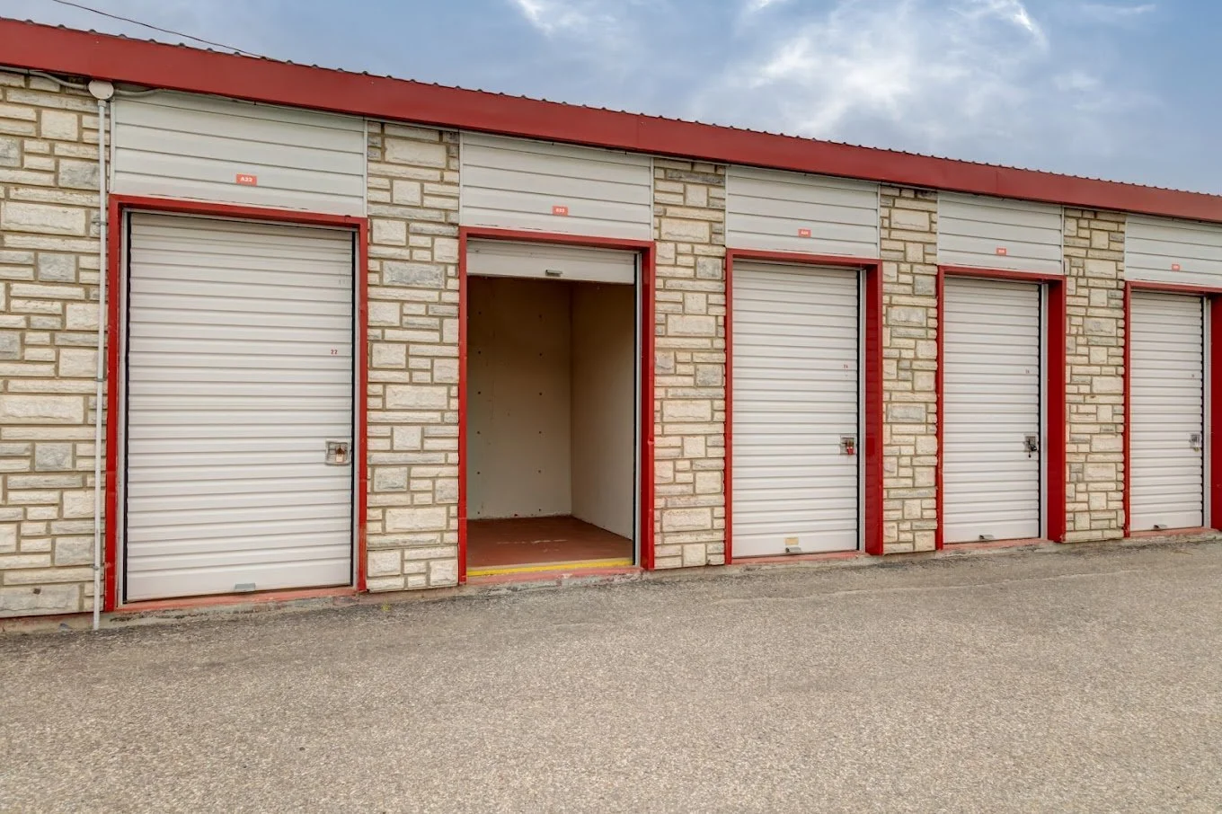Mini Mall Storage Grande Prairie 105 Street Storloft