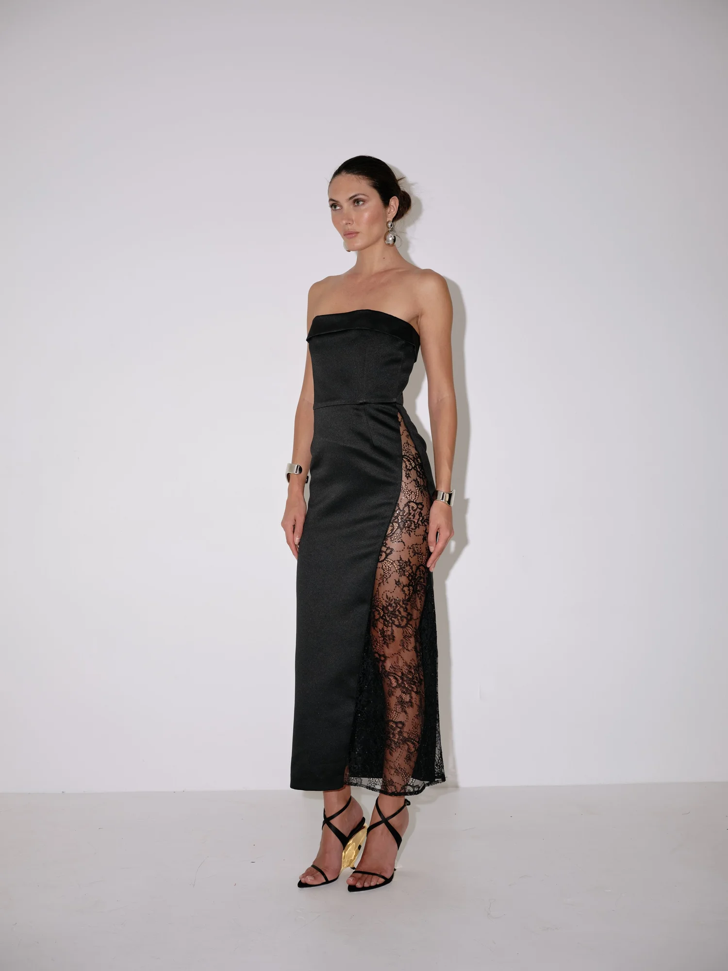 Delfi Collective - Item