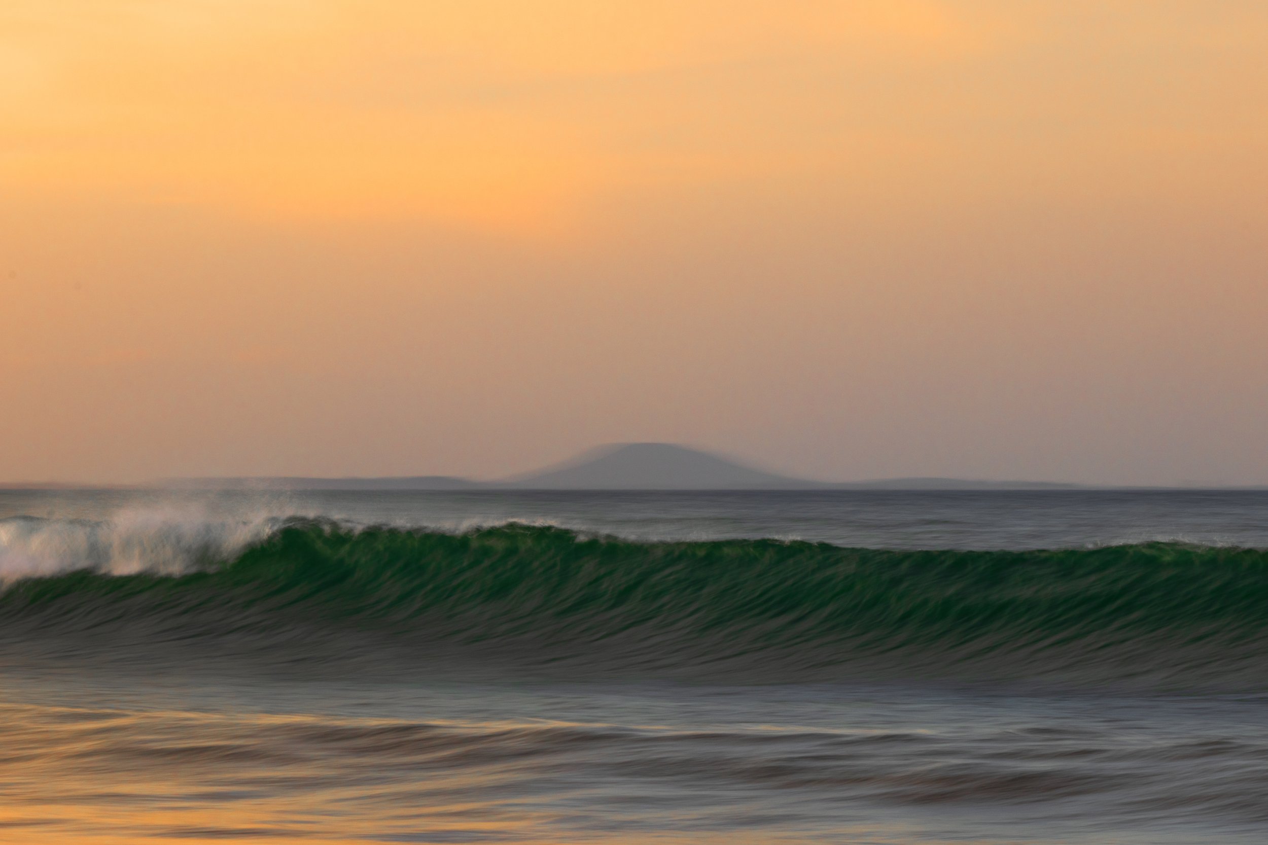 Taipa Bay Wave ICM 2.jpg