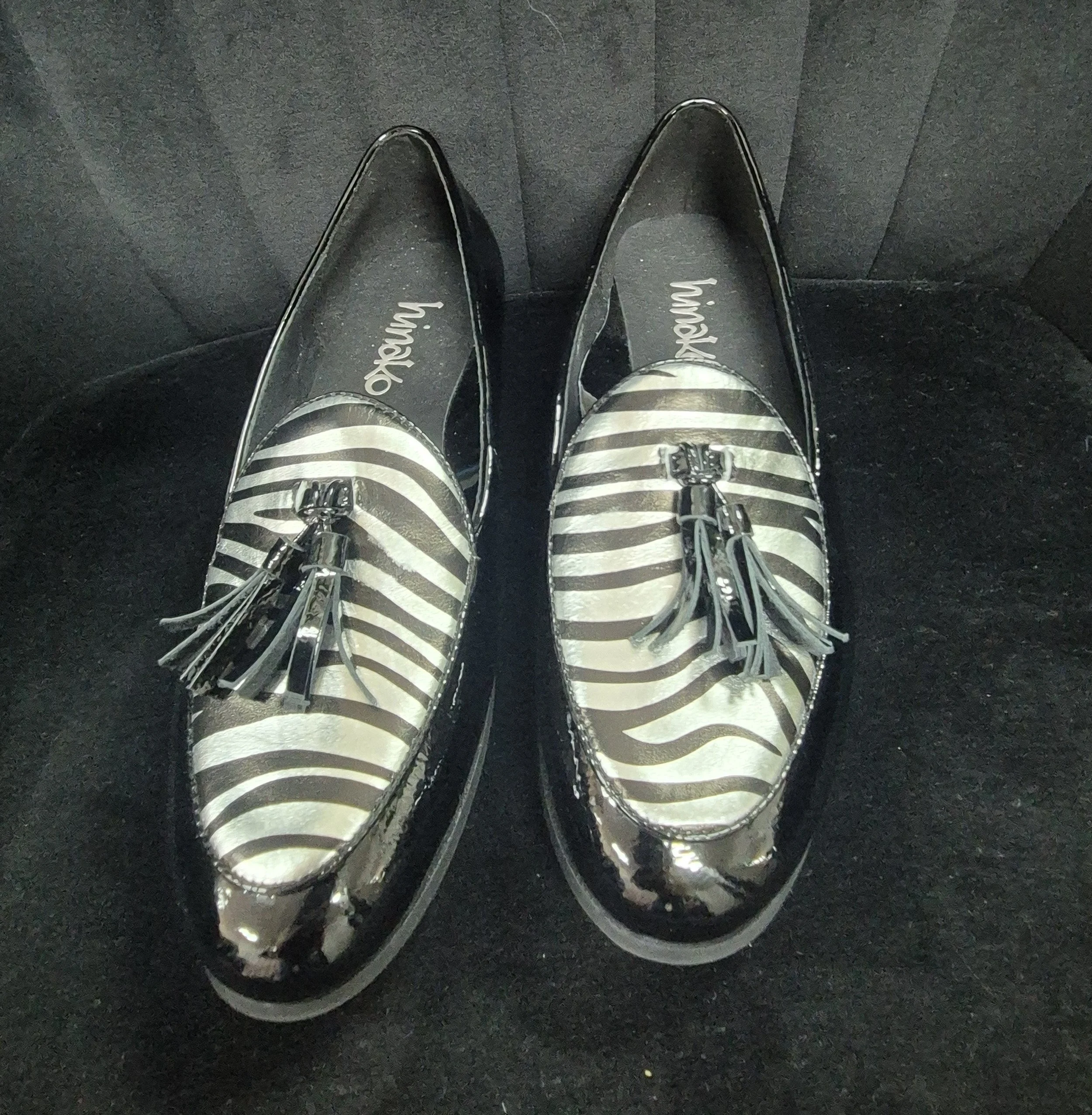 black zebra 1.jpg