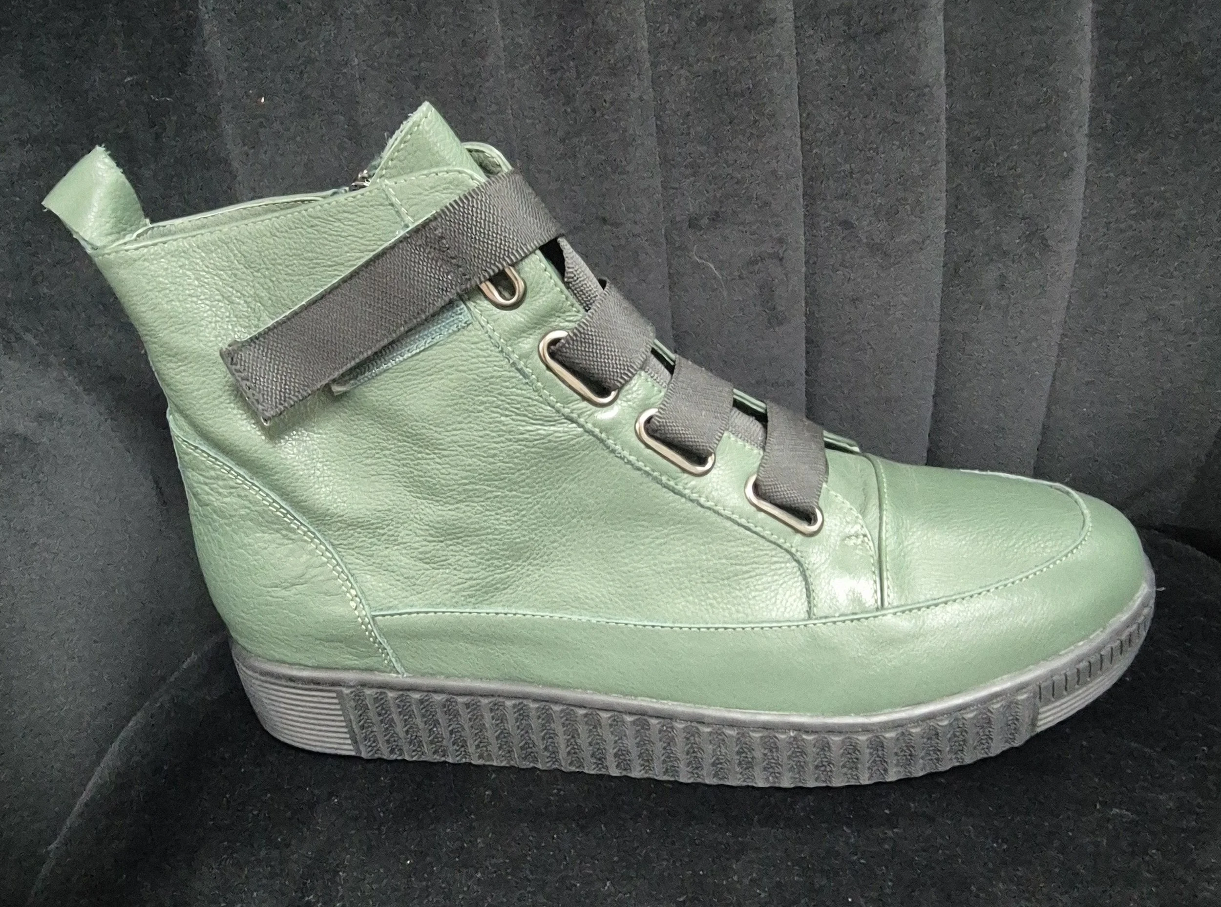 breen boot 2.jpg