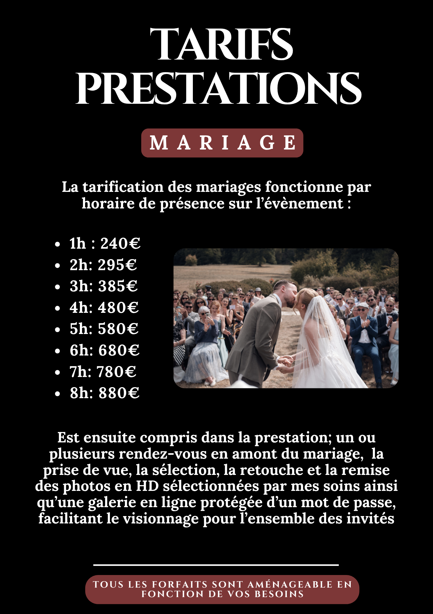 Tarifs et prestations pour mariage avec une photo d'un couple de mariés échangeant un baiser lors de leur mariage en plein air, réunissant de nombreux invités.